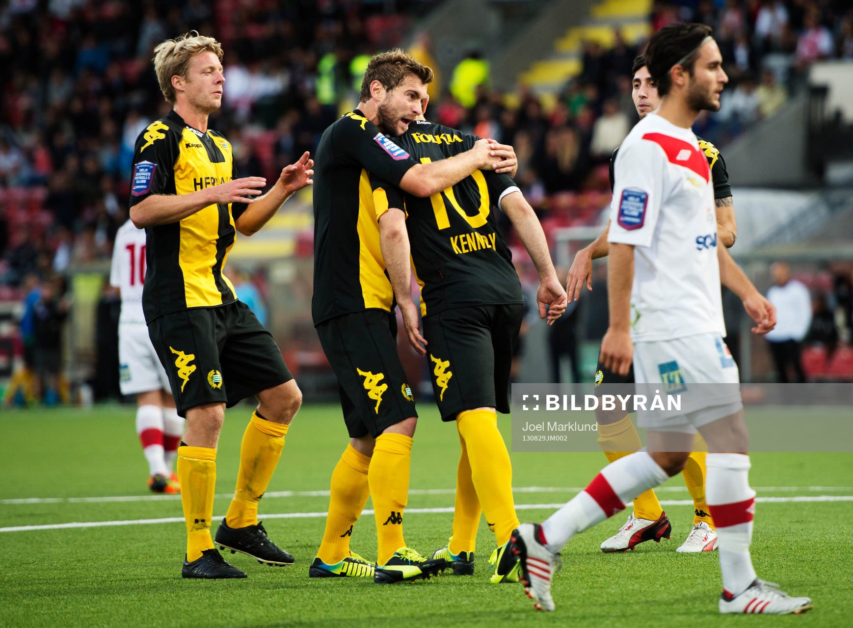 Hammarbys Christophe Lallet kramar om Kennedy Bakircioglu