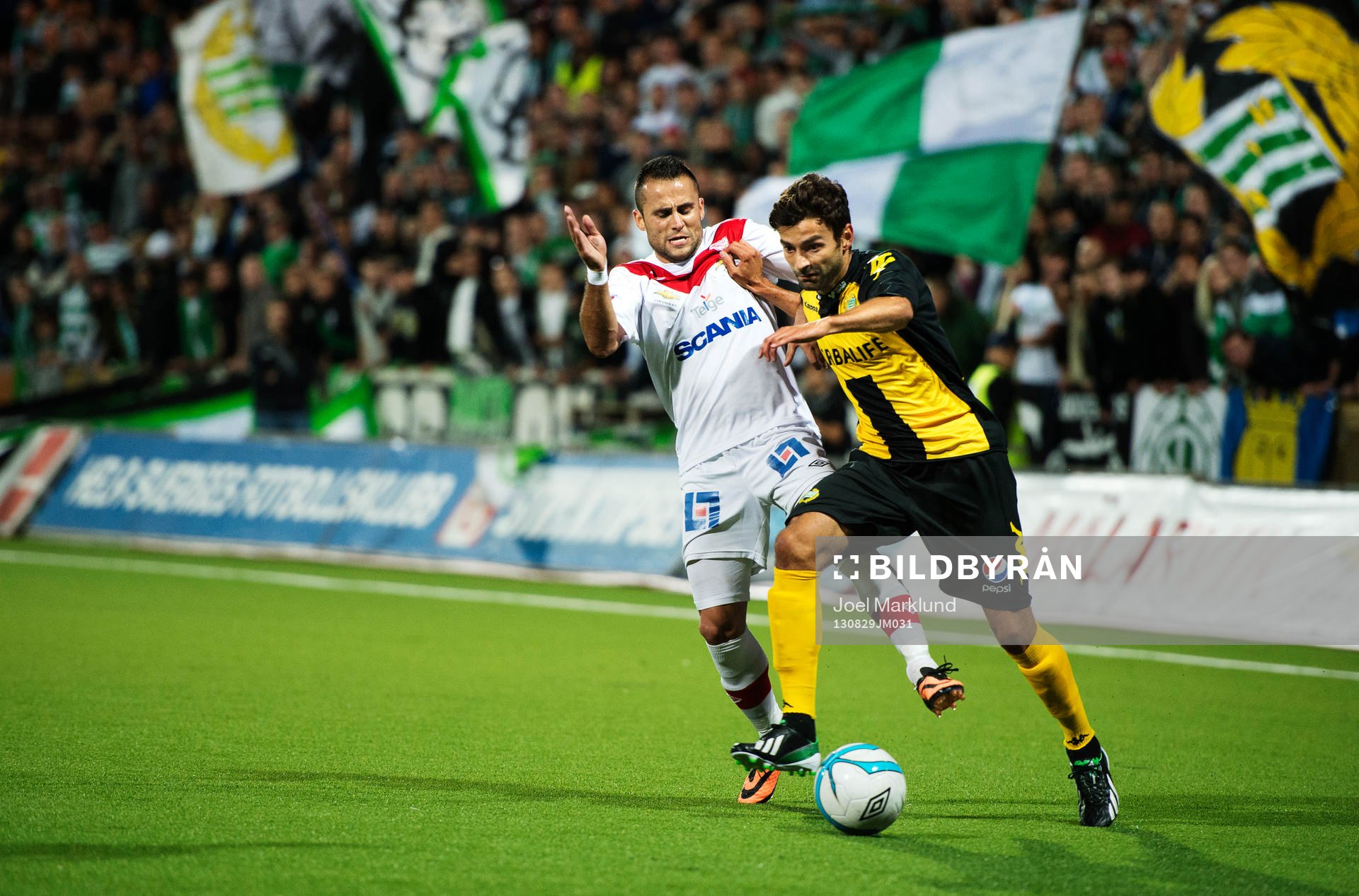 Assyriskas Levon Pachajyan utmanas av Hammarbys Adis Husidic