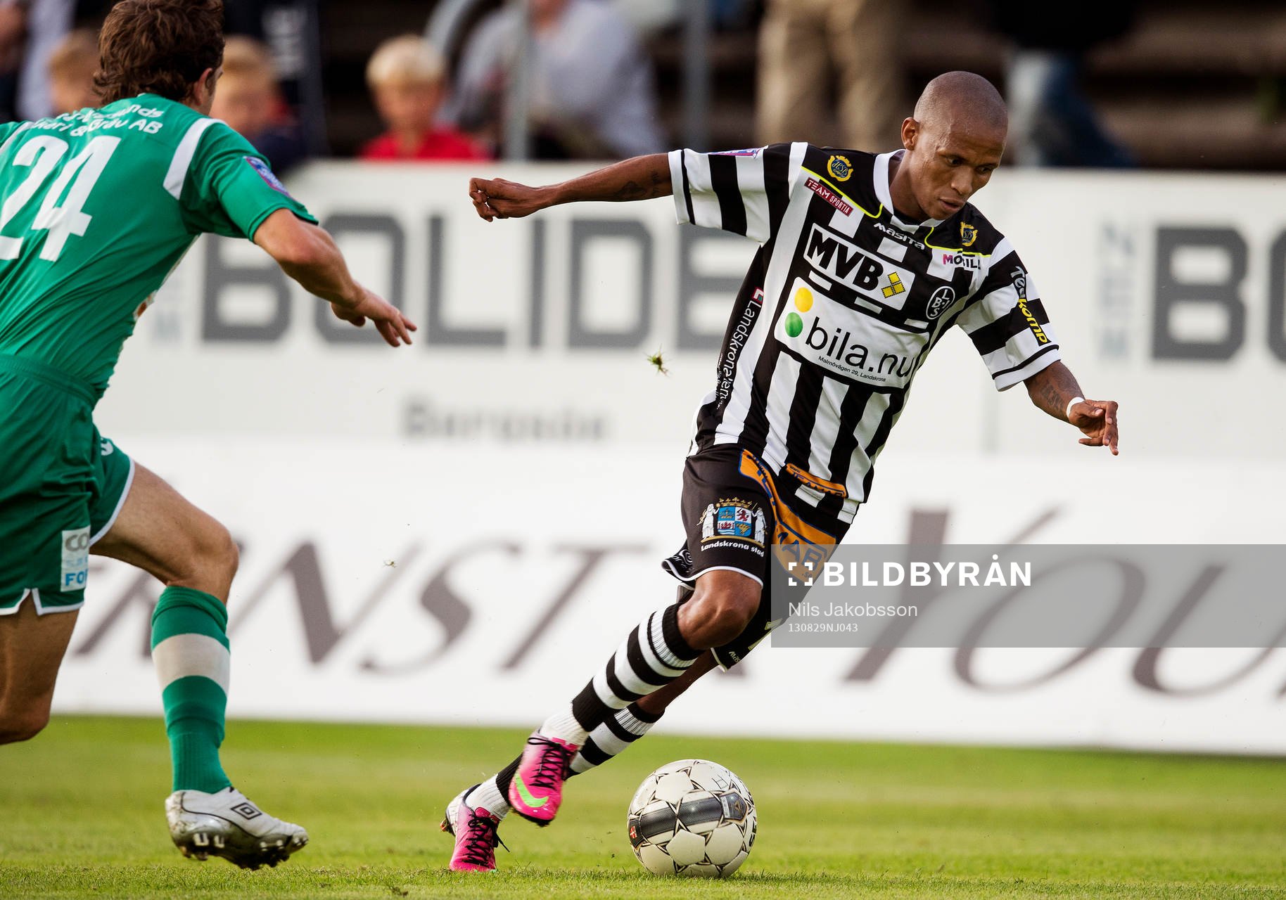 Landskrona BOIS Amethyst Bradley Ralani i fotbollsmatchen i