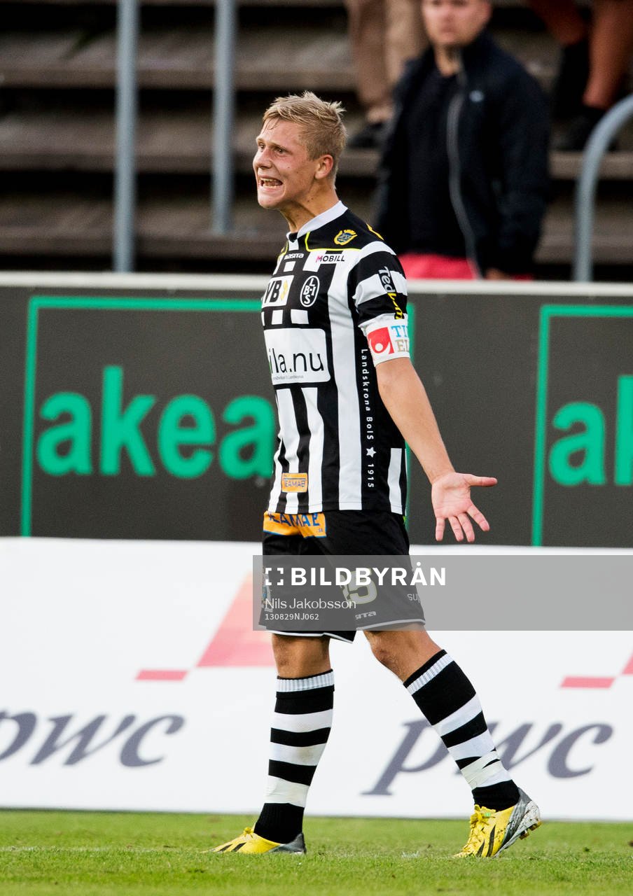 Landskrona BOIS Erik Andersson är frustrerad i