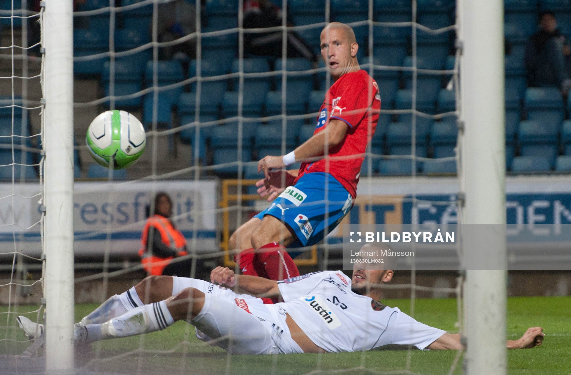 1-1, Mattias Lindström, Helsingborg  förbi Panajotis
