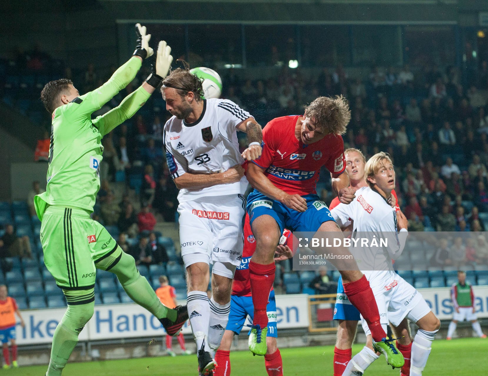 Erlend Hanstveit, Helsingborg, nickar och Ivo Vazgec,