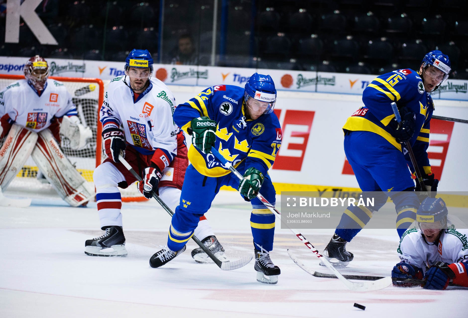 Sveriges Per Åslund och Mattias Sjögren kämpar mot