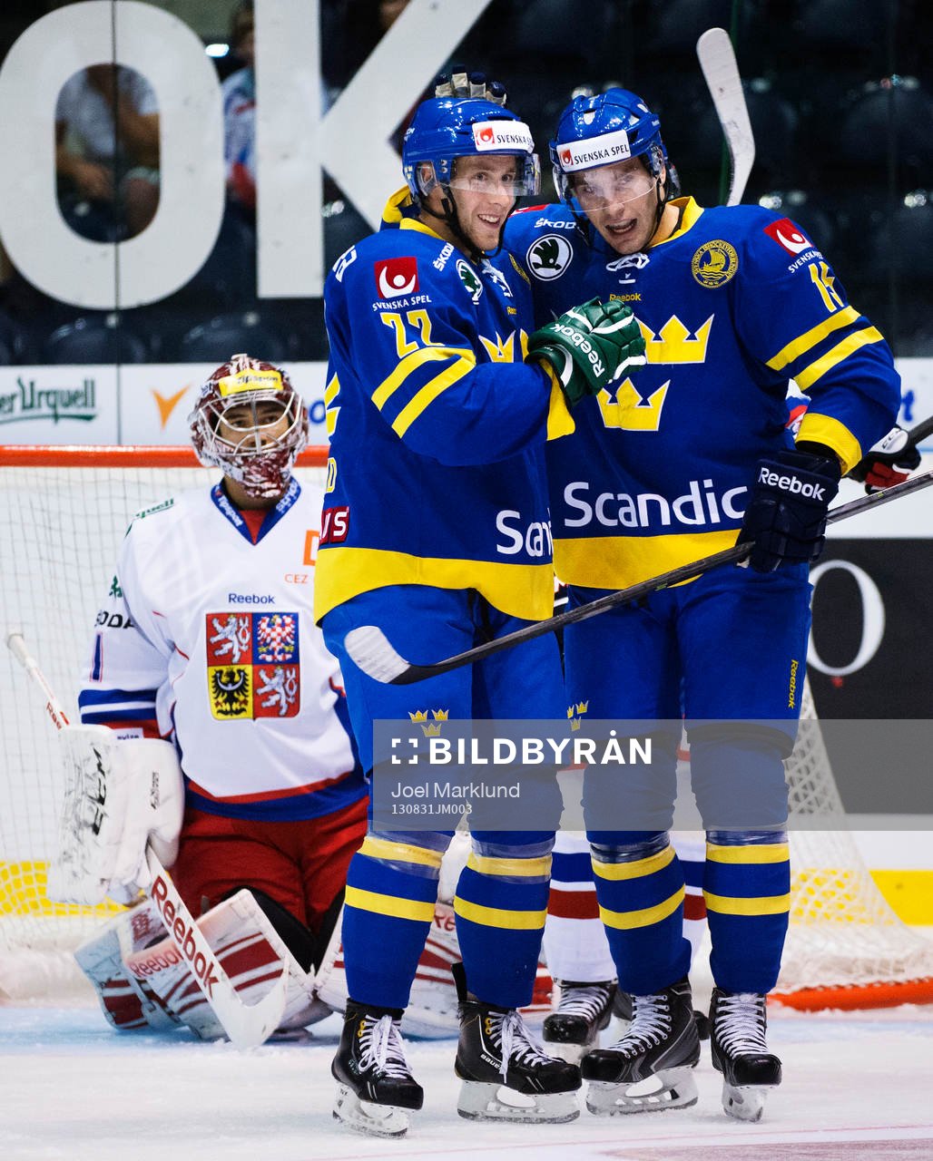 Sveriges Per Åslund och Mattias Sjögren jublar