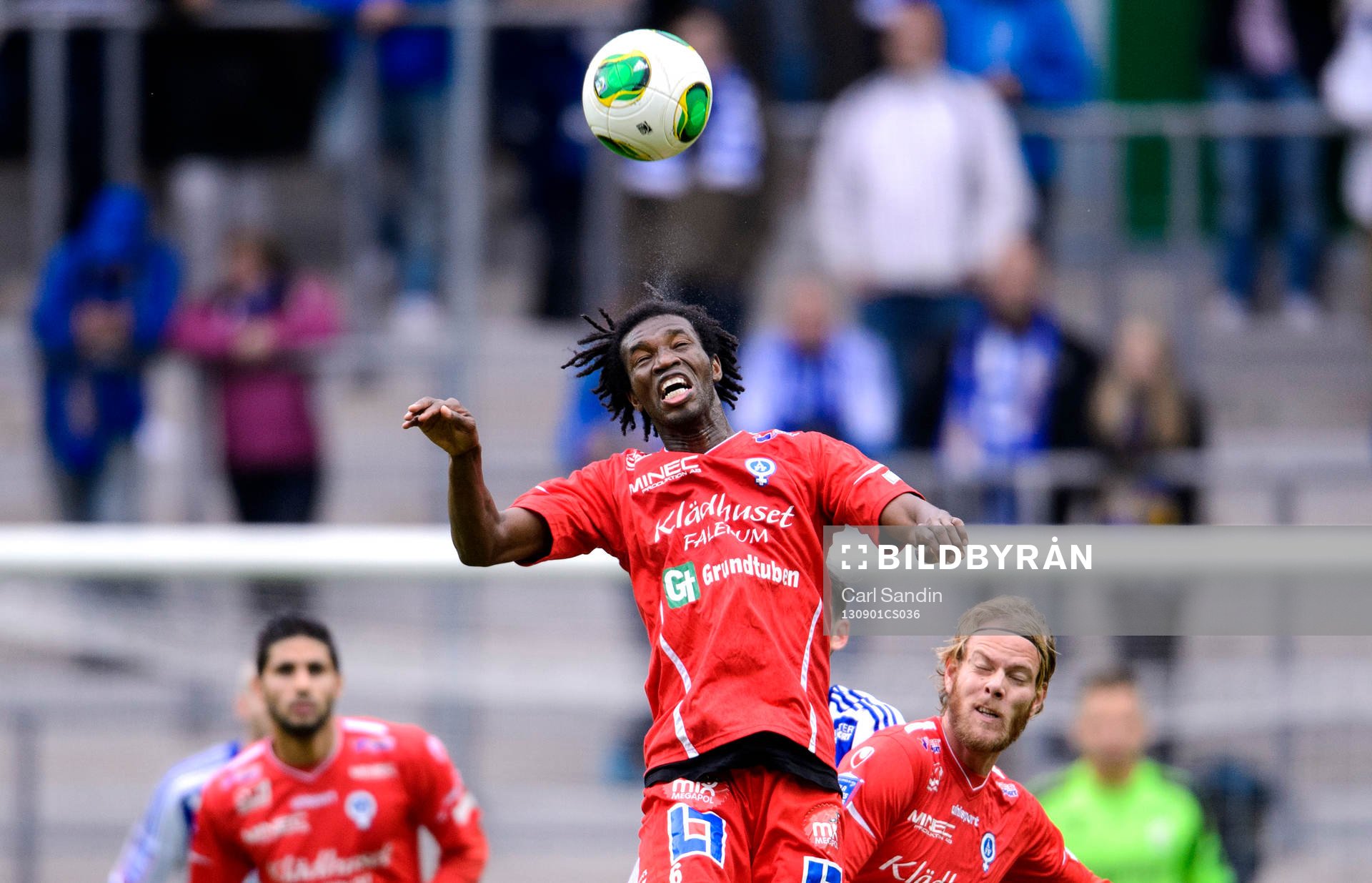 Åtvidabergs Mohammed Abubakari nickar bollen