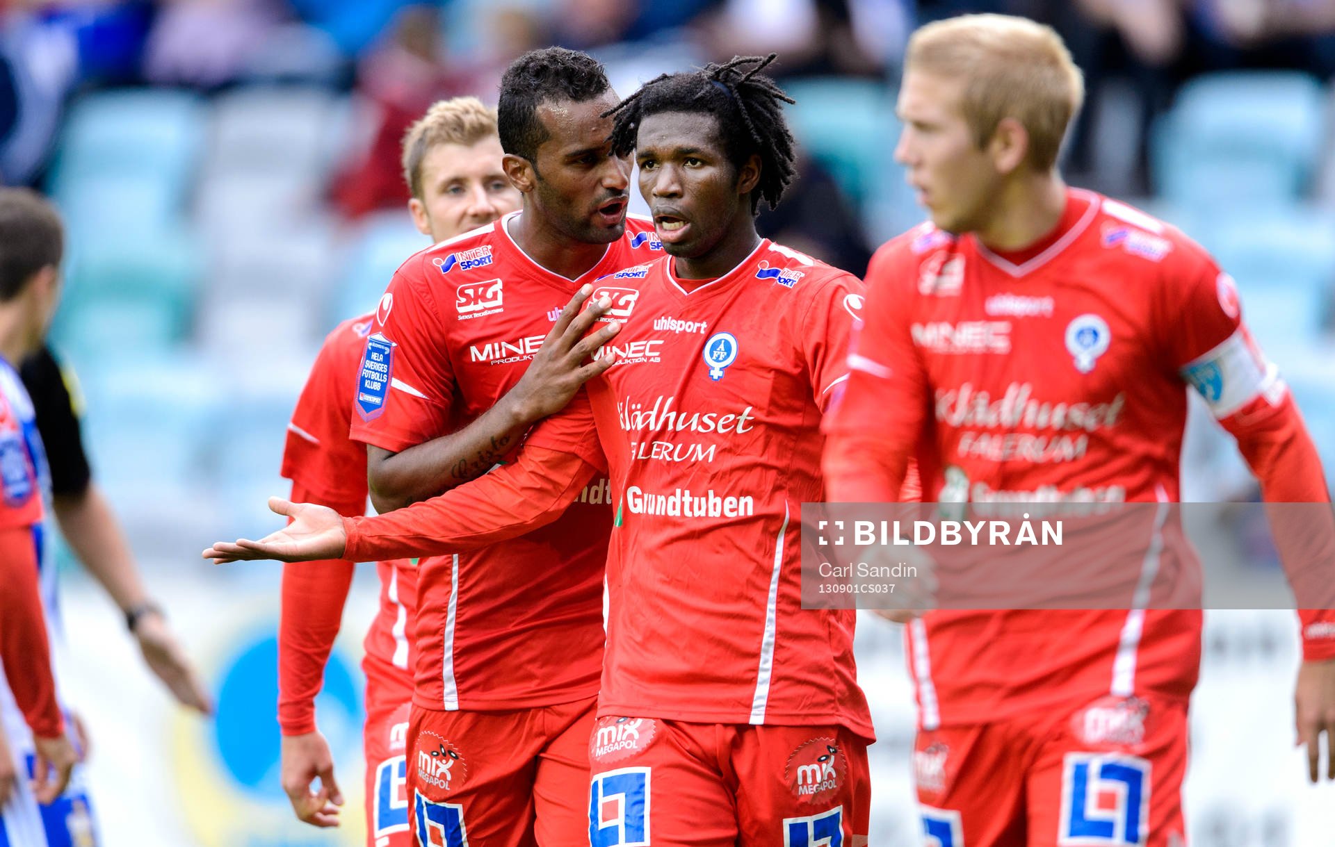Åtvidabergs Mohammed Abubakari slår ut med händerna