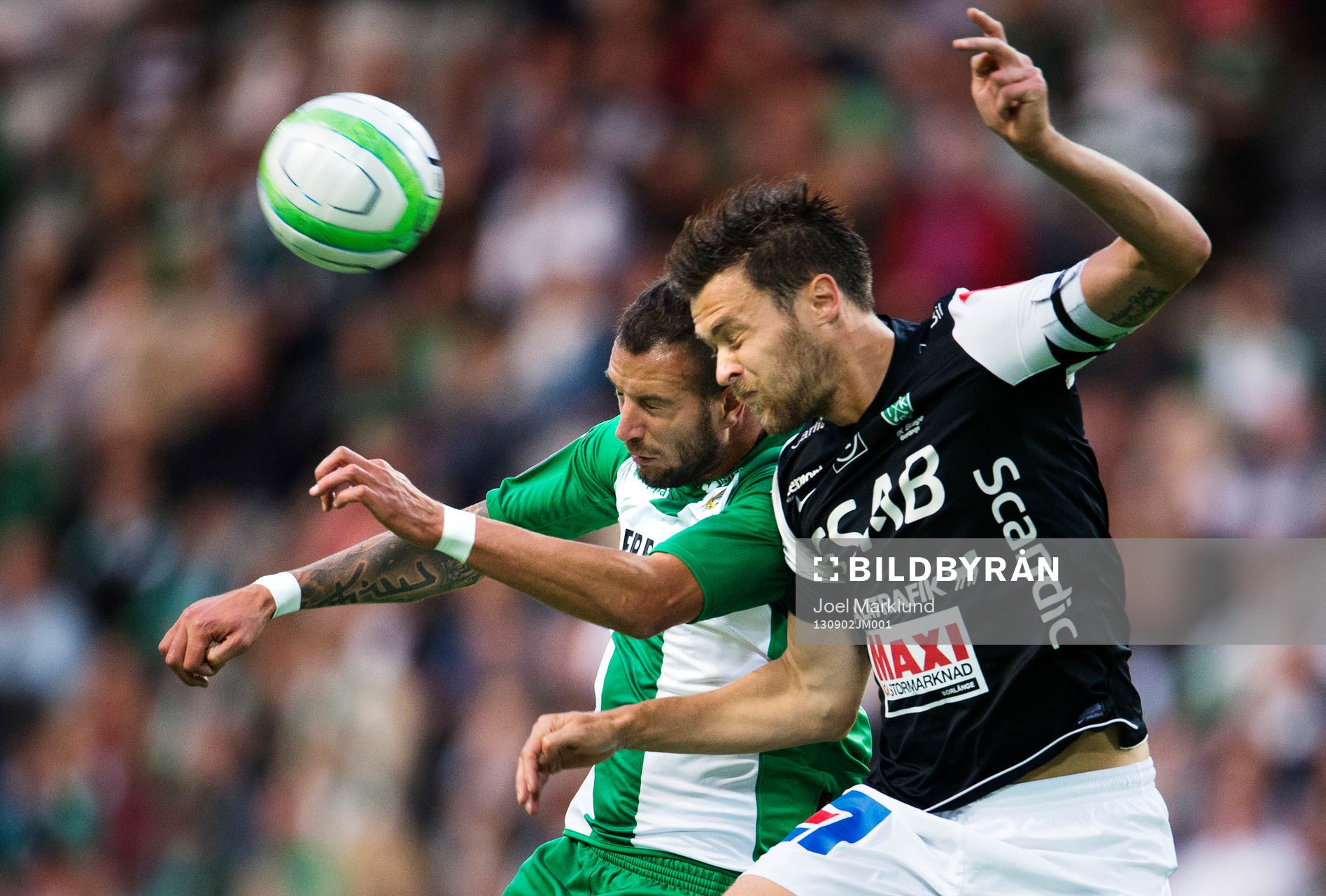 Hammarbys Andreas Haddad och Brages Peter Magnusson i en