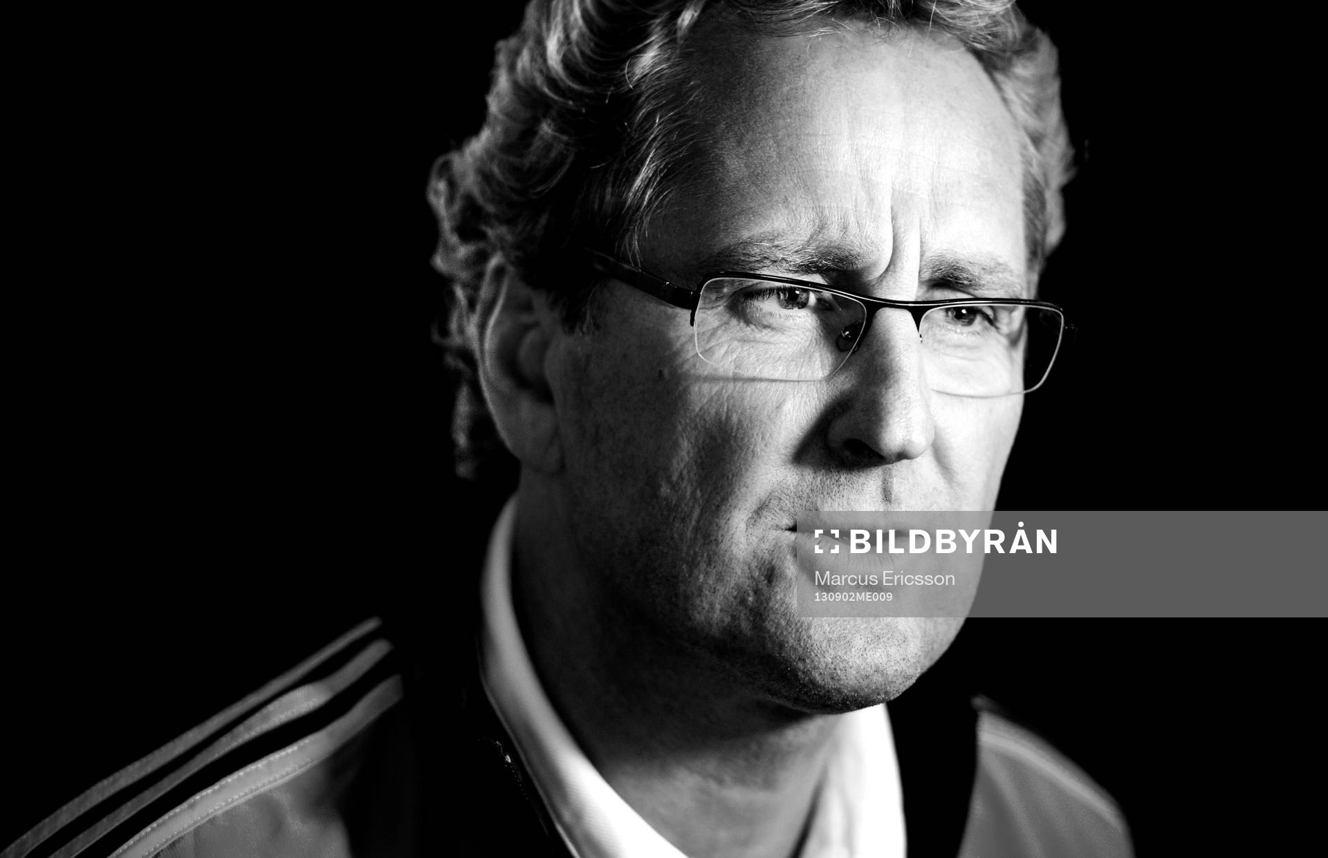 Sveriges förbundskapten Erik Hamrén pratar med media