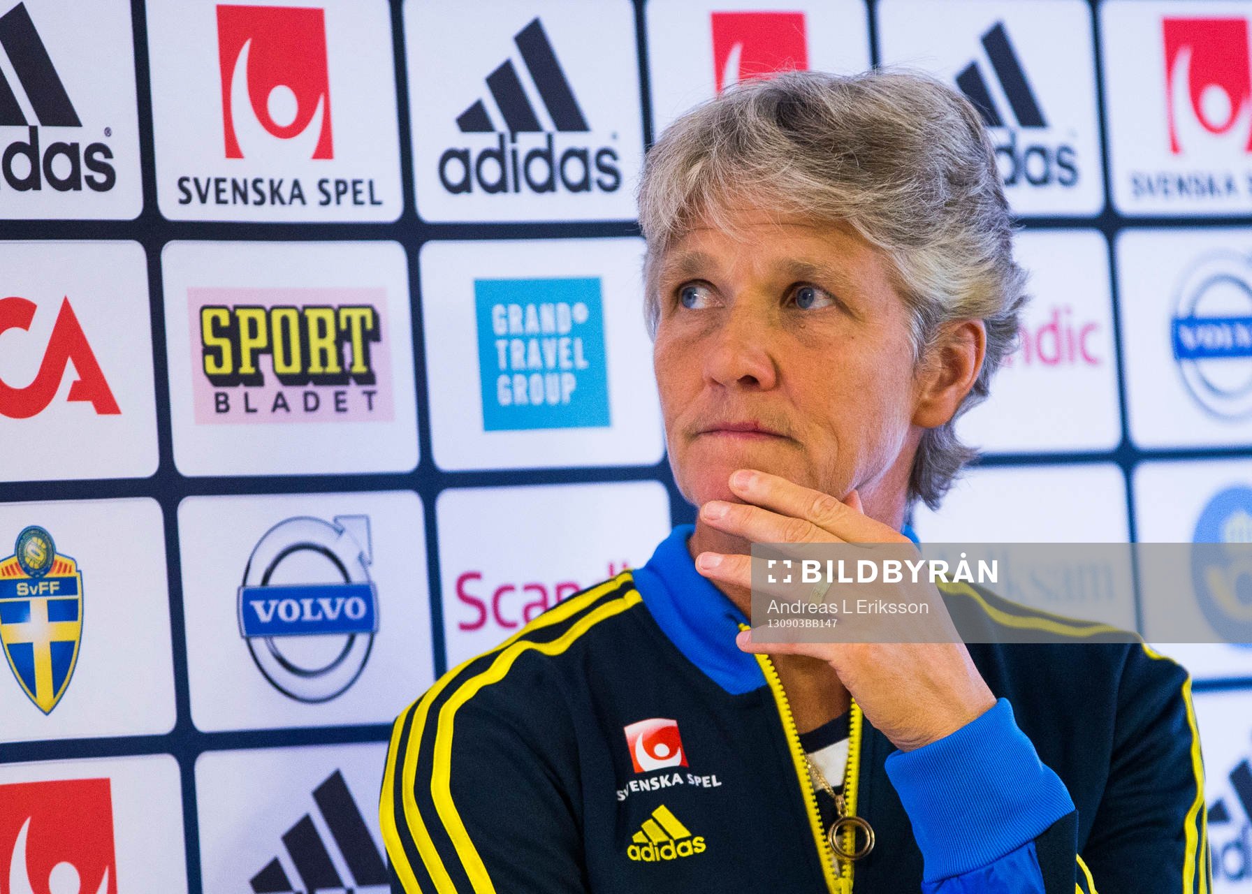 Sveriges förbundskapten Pia Sundhage pressenterar