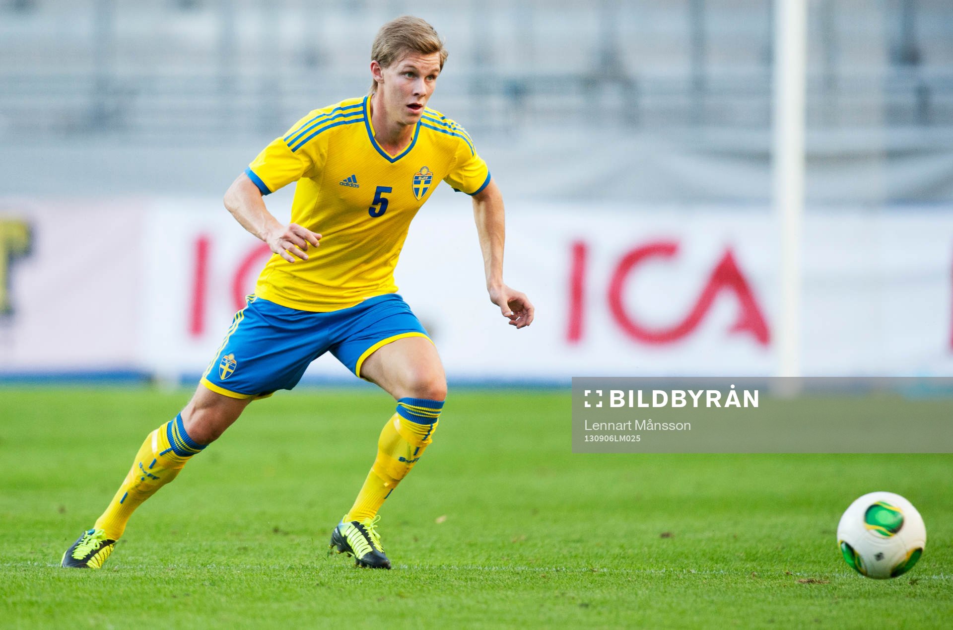 Emil Krafth, Sverige
