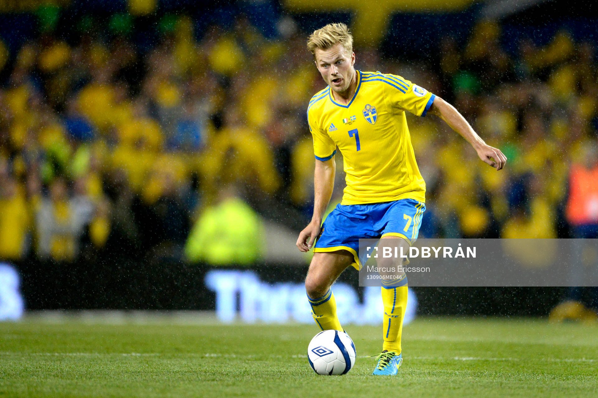 Sveriges Sebastian Larsson i fotbolls VM-kval matchen