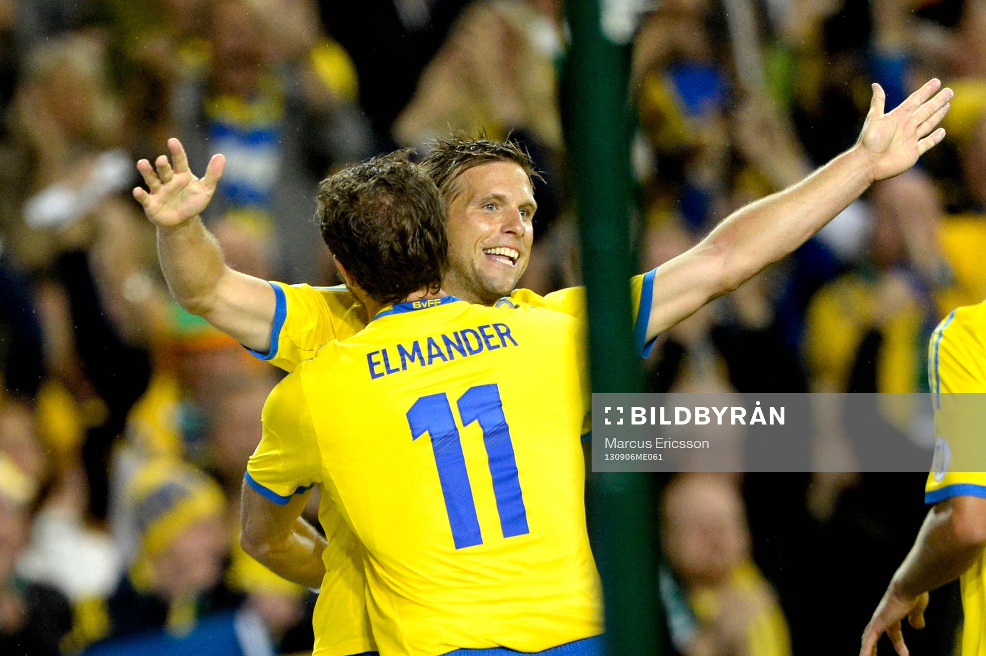 Sveriges Johan Elmander kramar om Anders Svensson
