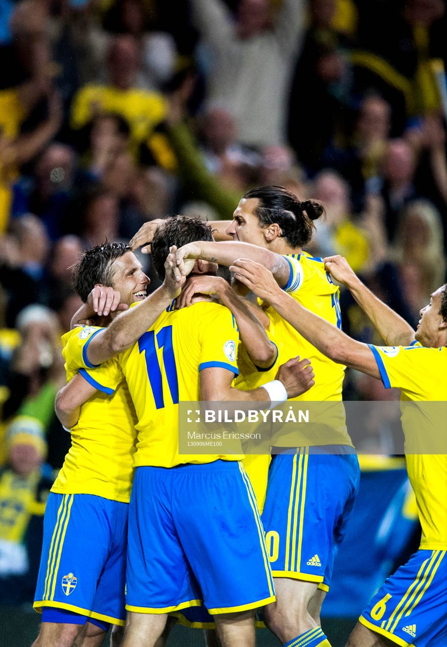 Sveriges Anders Svensson kramas om