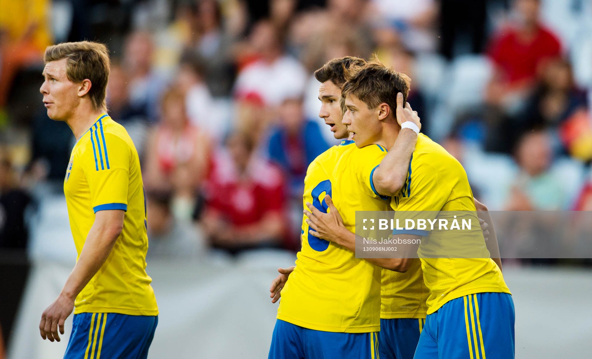 Sveriges Simon Thern kramas om