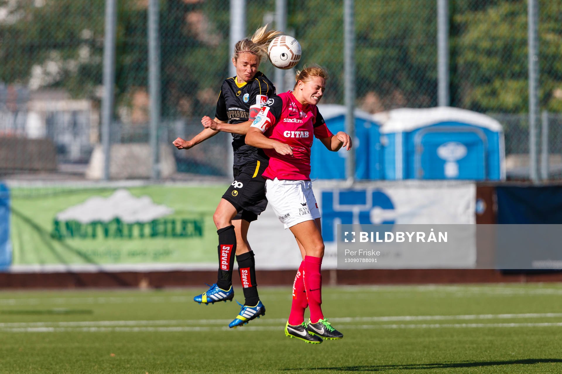 Kopparberg Göteborgs Andrine Hegerberg och Jitex Fridolina