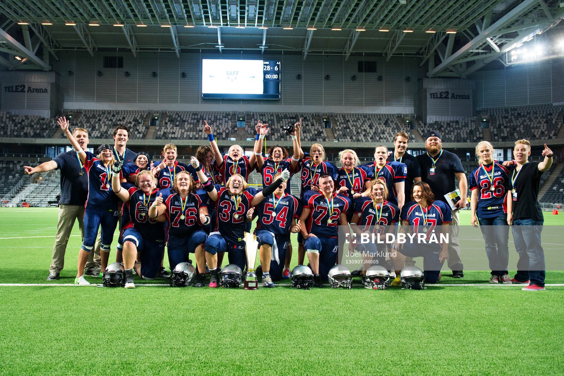 Spelarna i Stockholm Mean Machines jublar