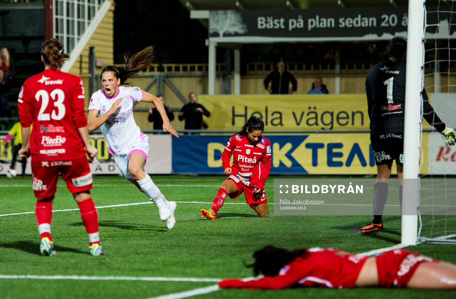 LdB Malmös Sara Björk Gunnarsdottir gör 1-0 och jublar