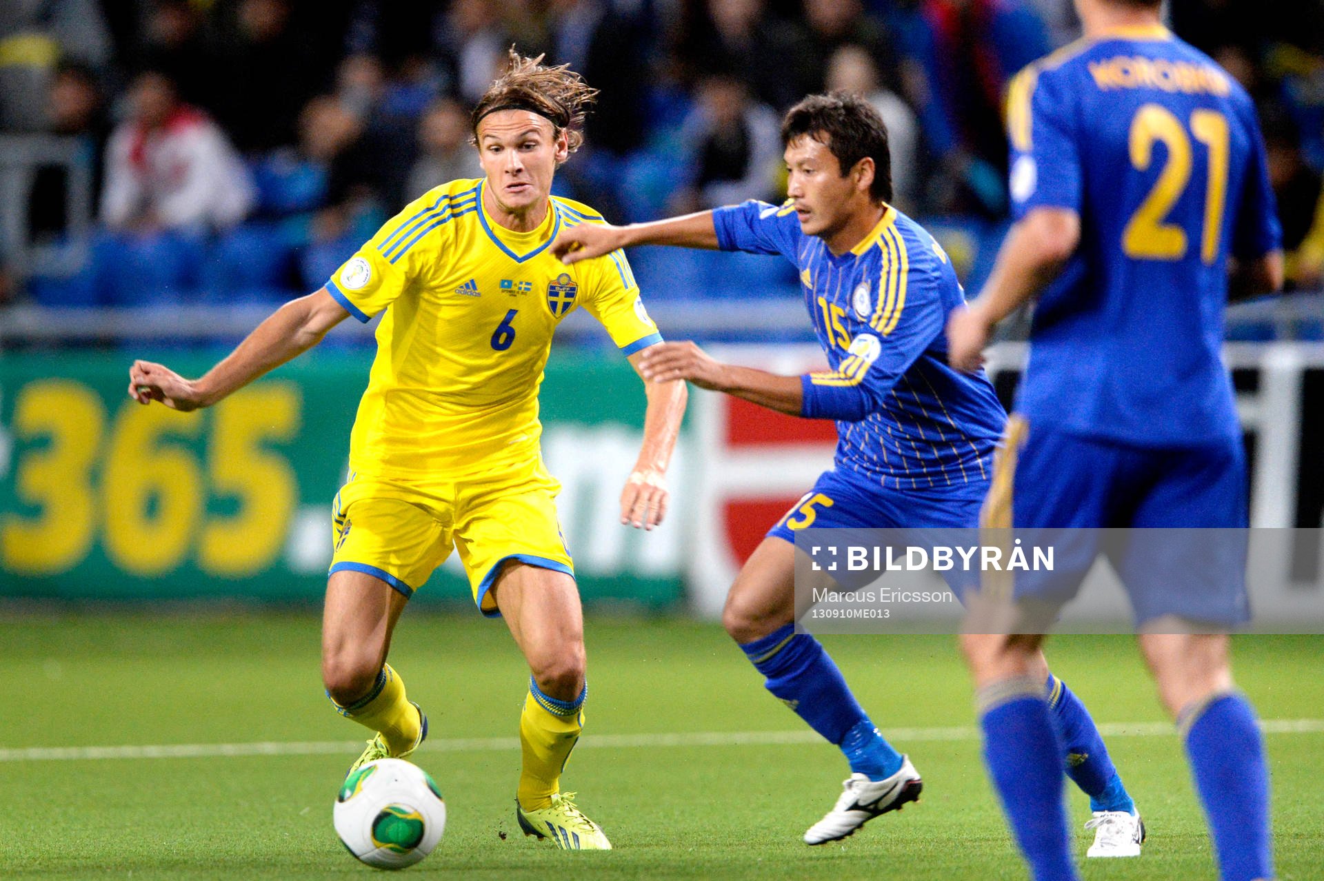 Sveriges Albin Ekdal och Kazakstans MAxat Baizhanov