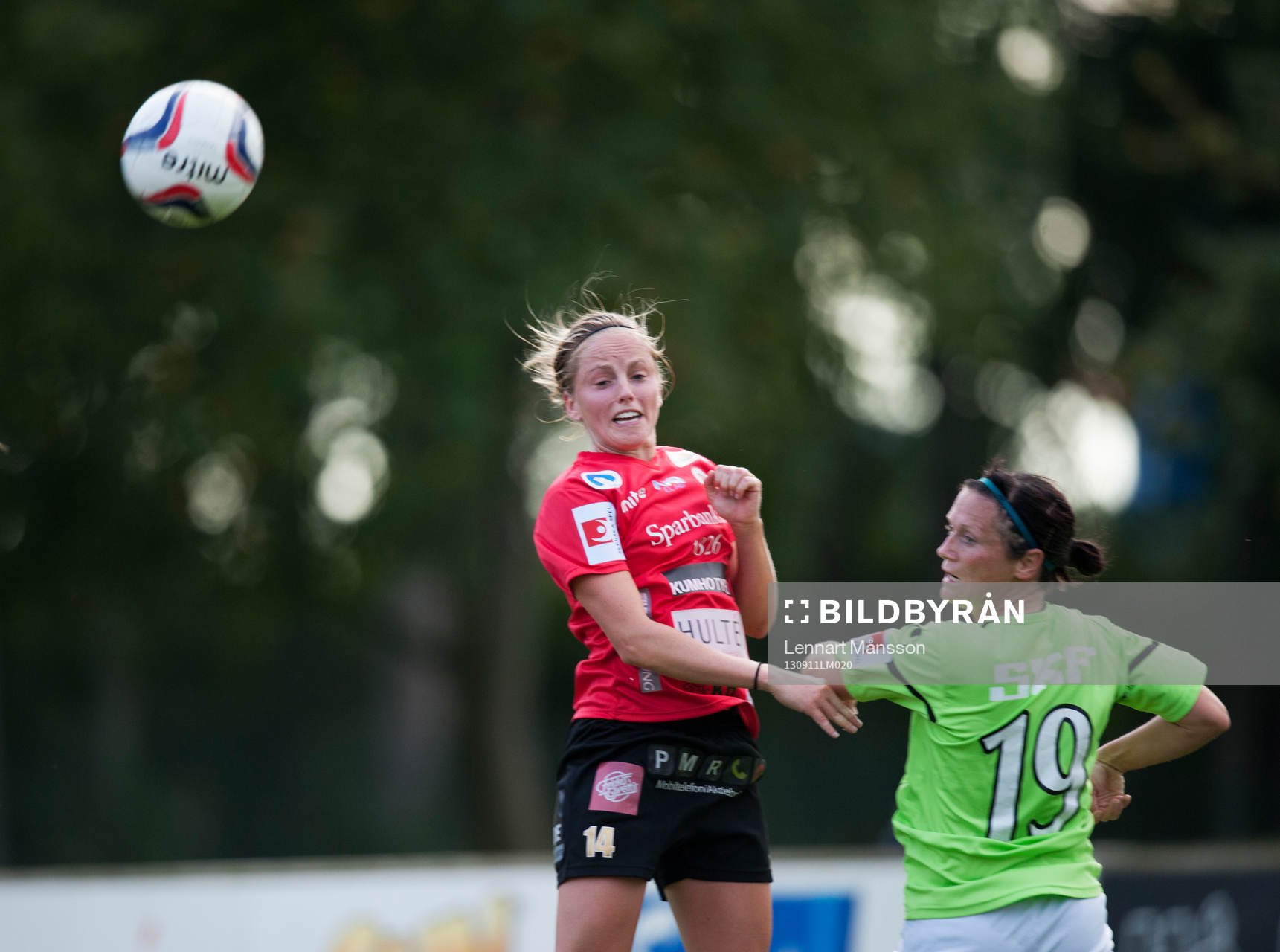 Marlene Sjöberg, Göteborg, tittar långt