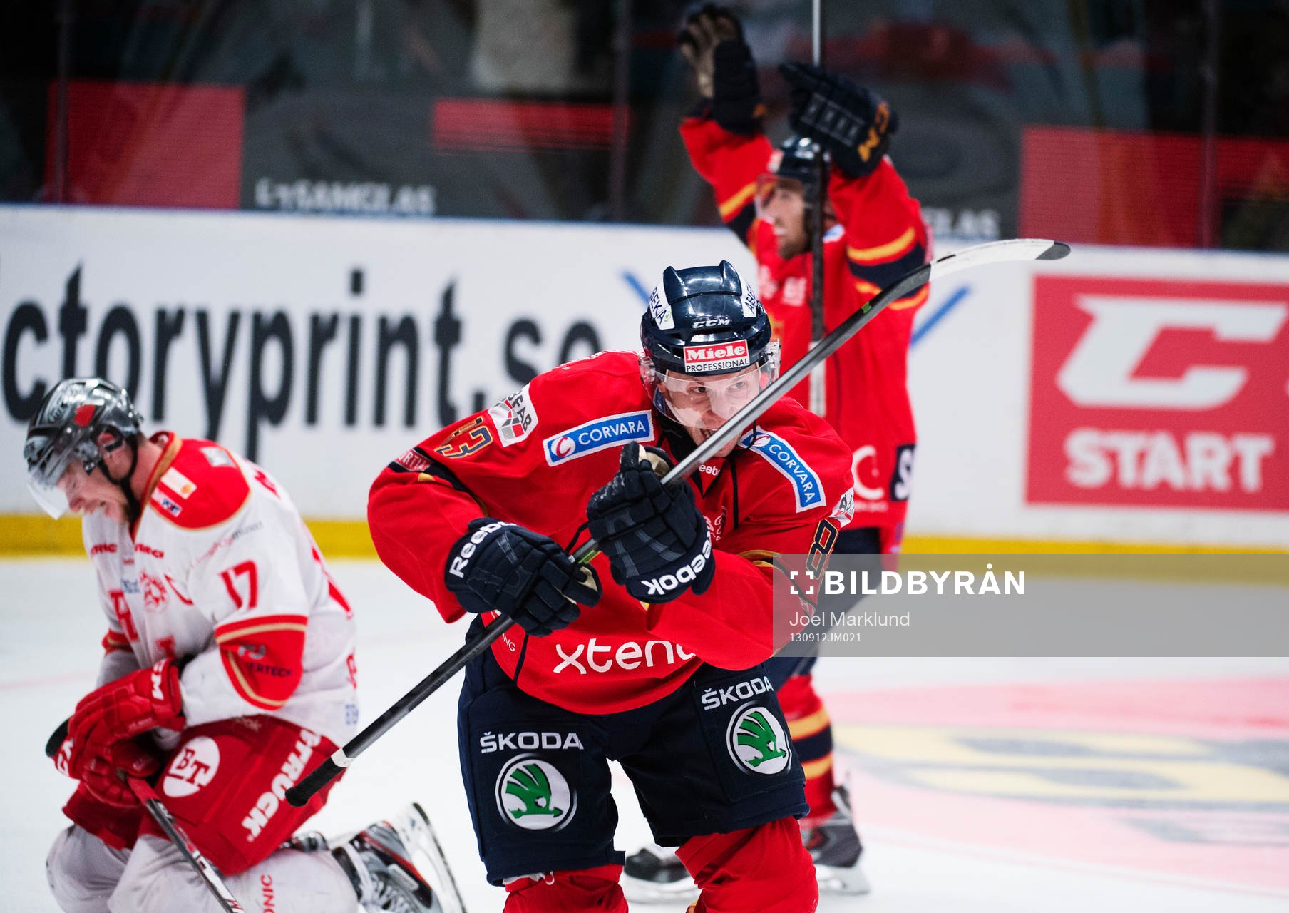 Djurgårdens Dustin Johner jublar