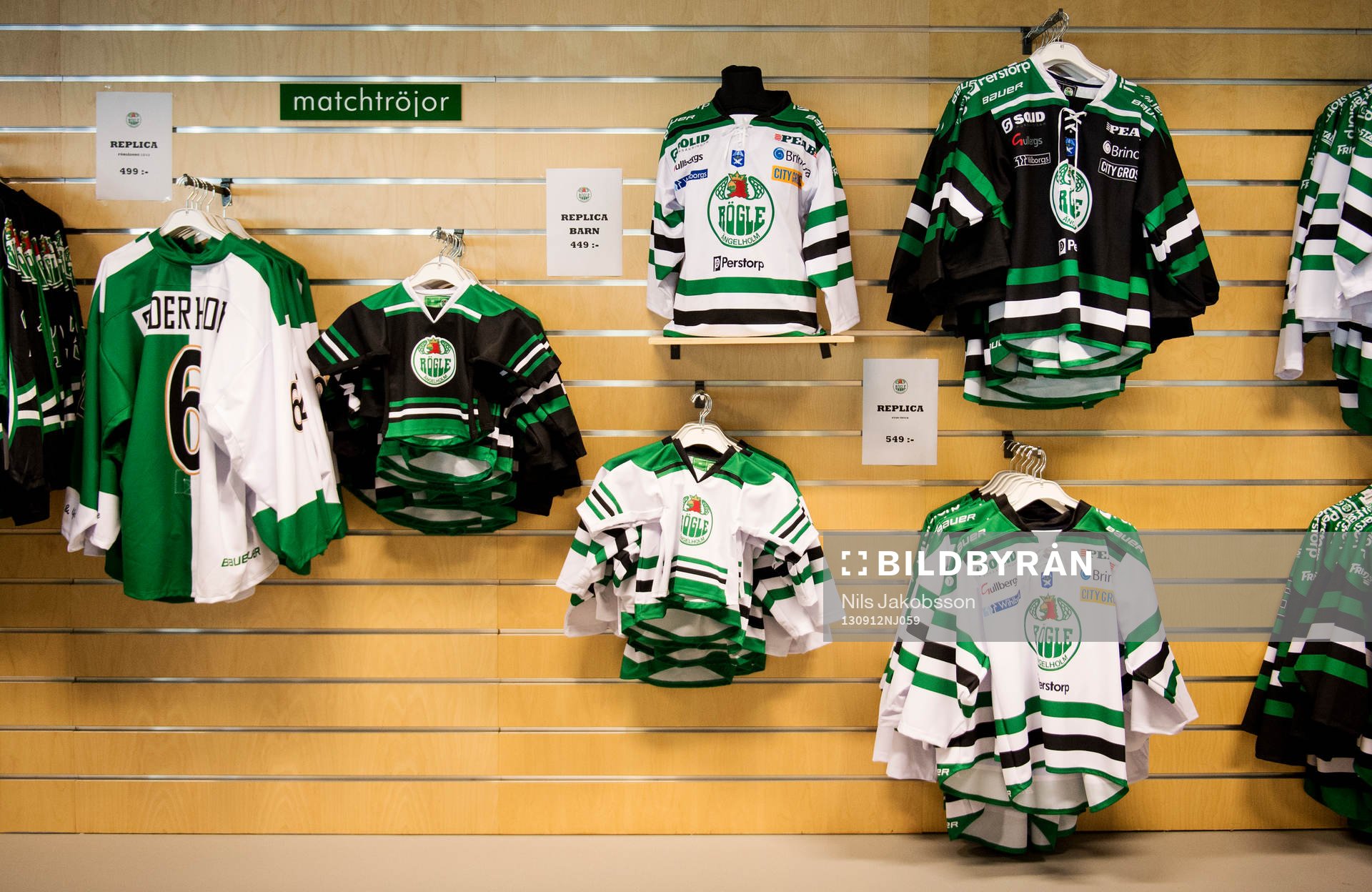 Rögles souvenirshop ishockeymatchen i hockeyallsvenskan