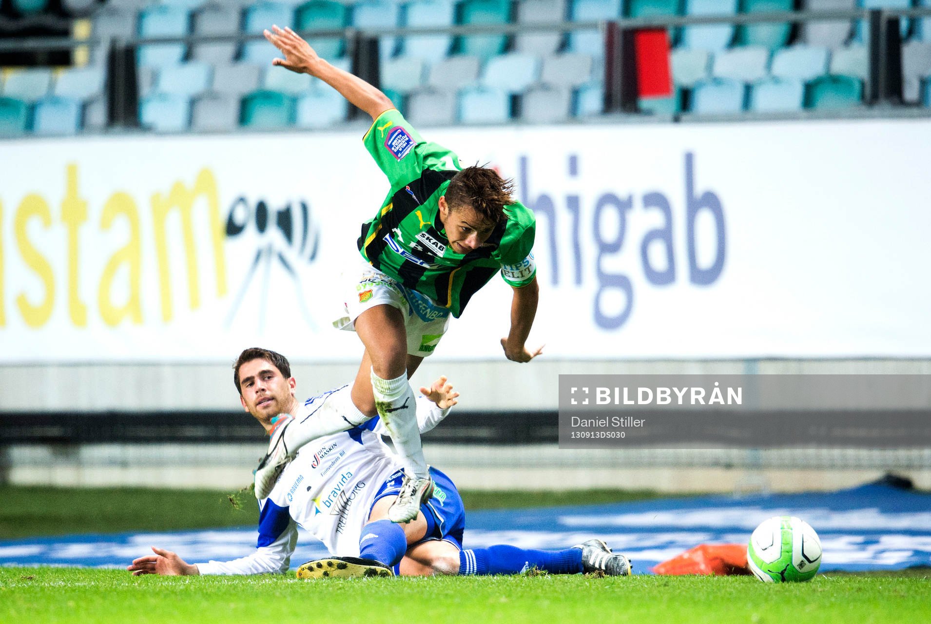 Värnamos Carlos Gaete Moggia fäller Gais Malkolm Moenza