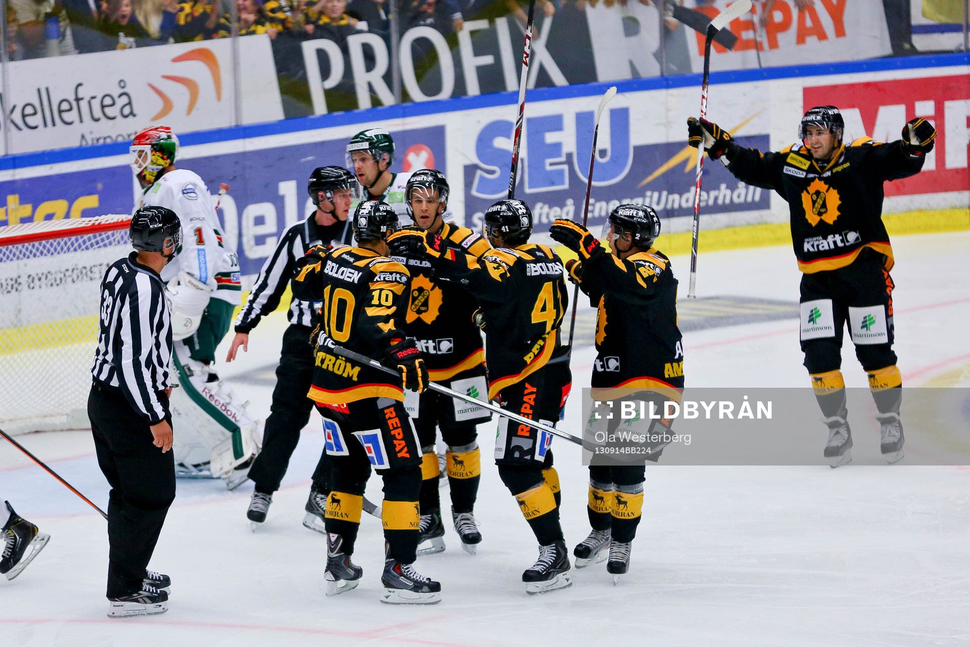 Skellefteås Joakim Lindström jublar