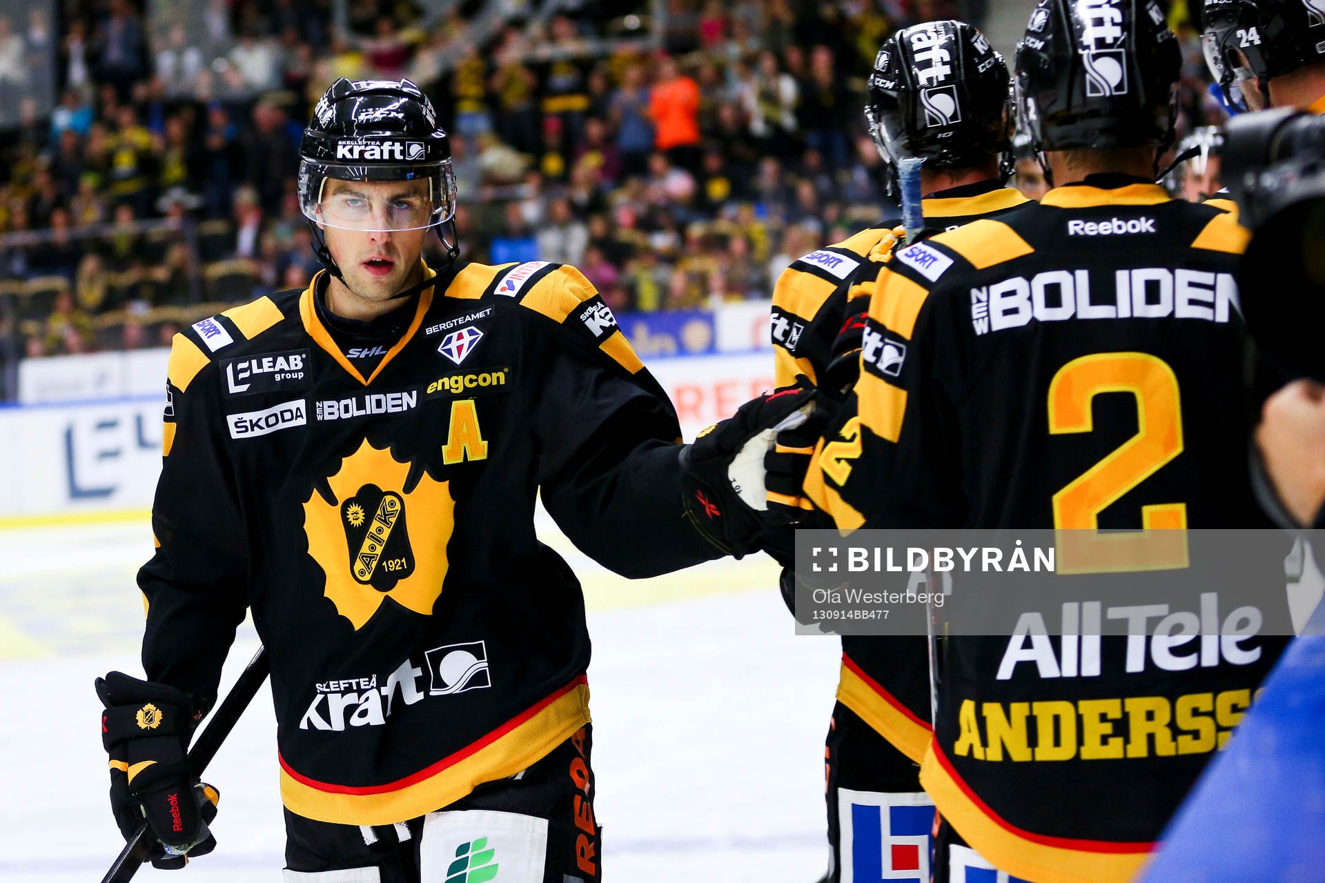 Skellefteås Joakim Lindström jublar