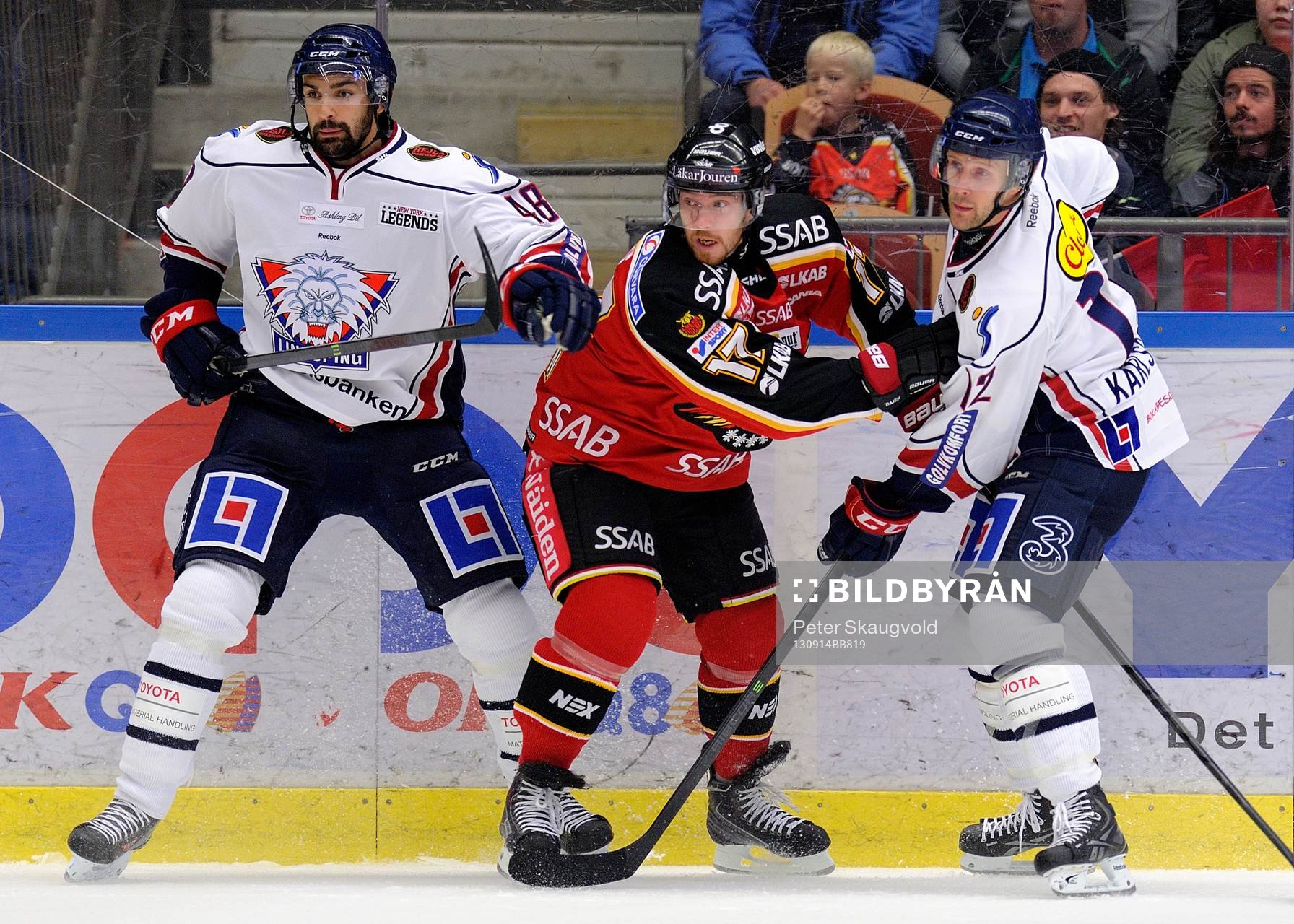 Linköpings Daniel Rahimi(v) och Linköpings Sebastian