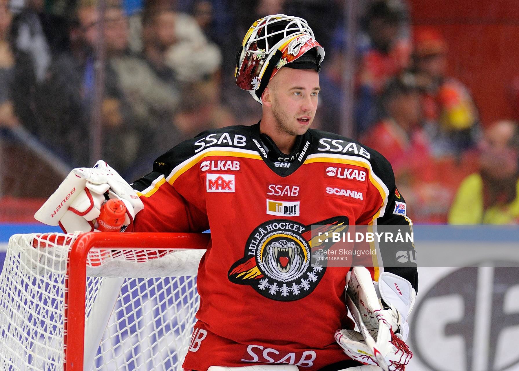 Luleås målvakt David Rautio utan mask