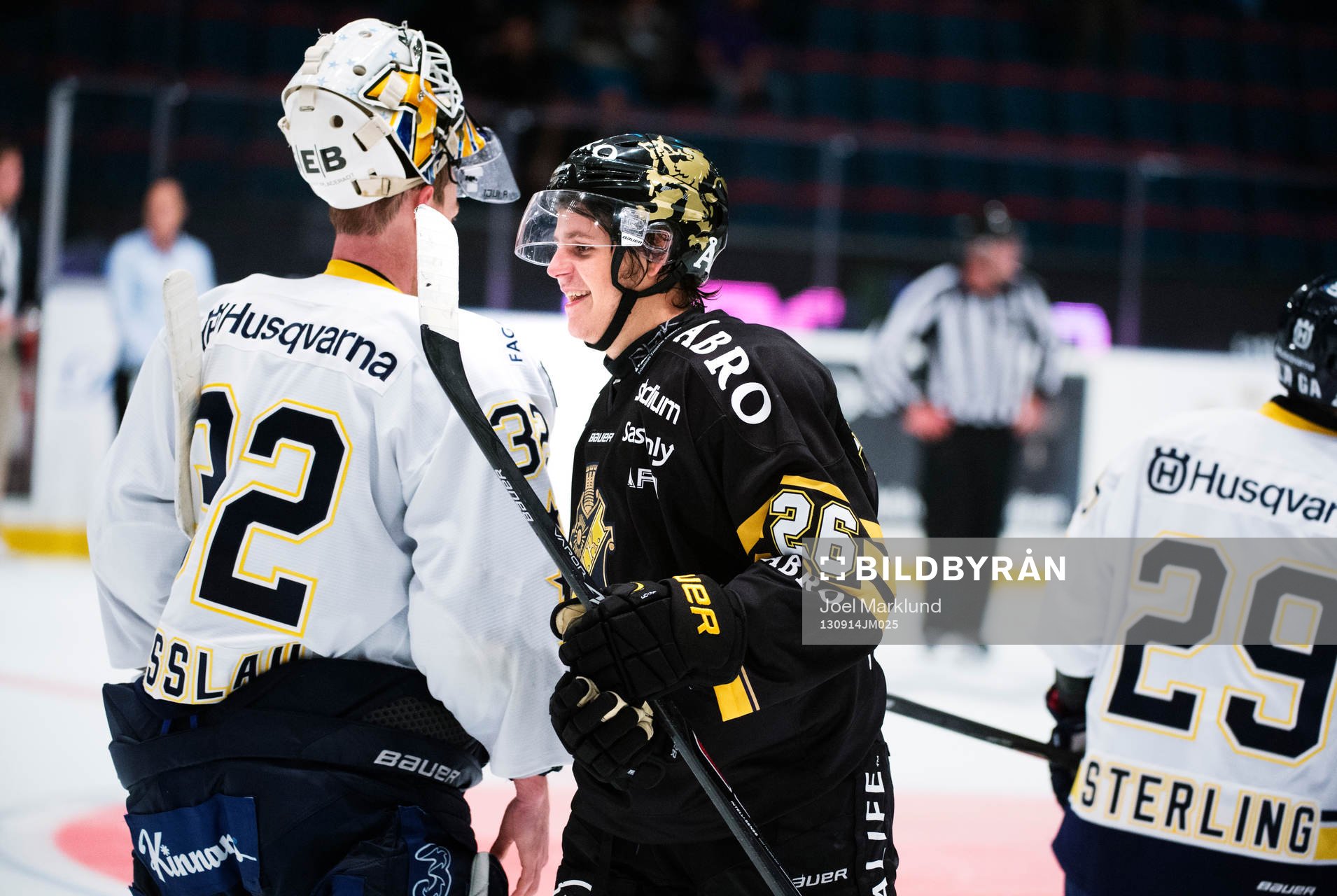 s målvakt Gustaf Wesslau och AIK:s Mattias Janmark-Nylén