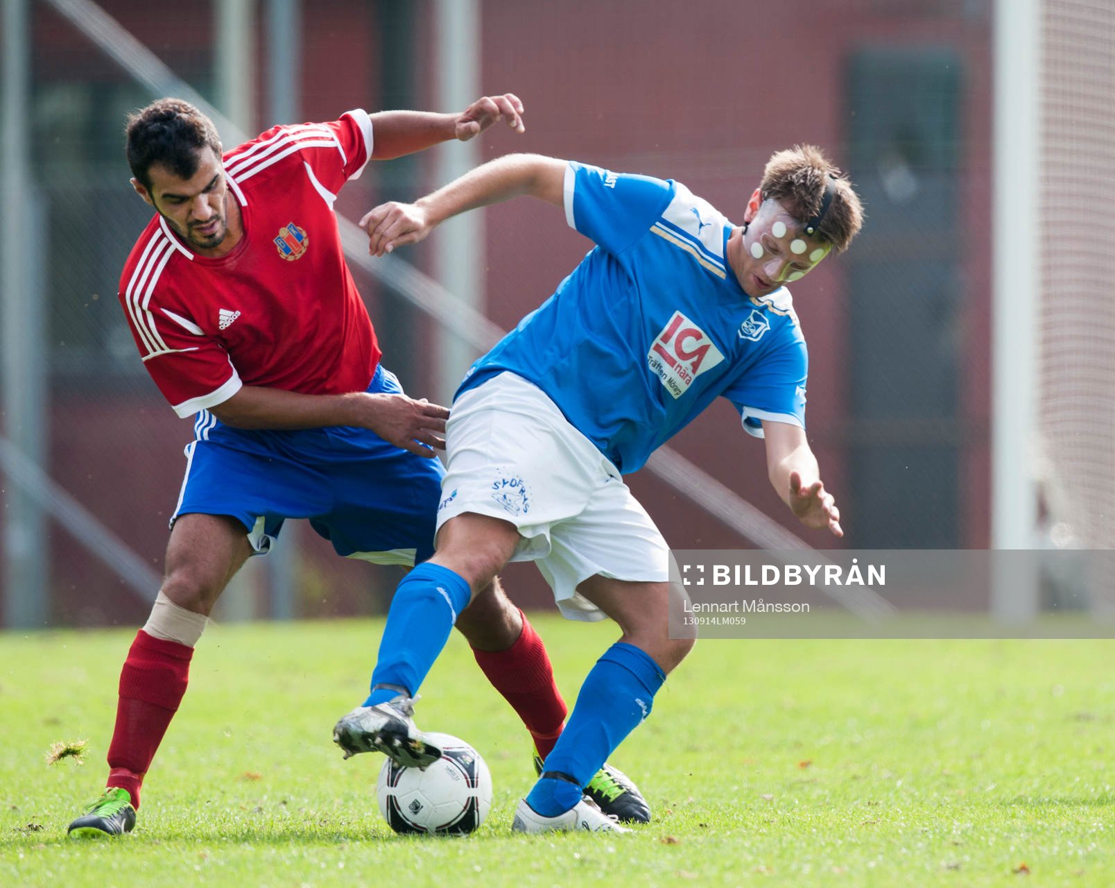 Småklubbsfotboll, idyllisk idrottsplats, närkamp,