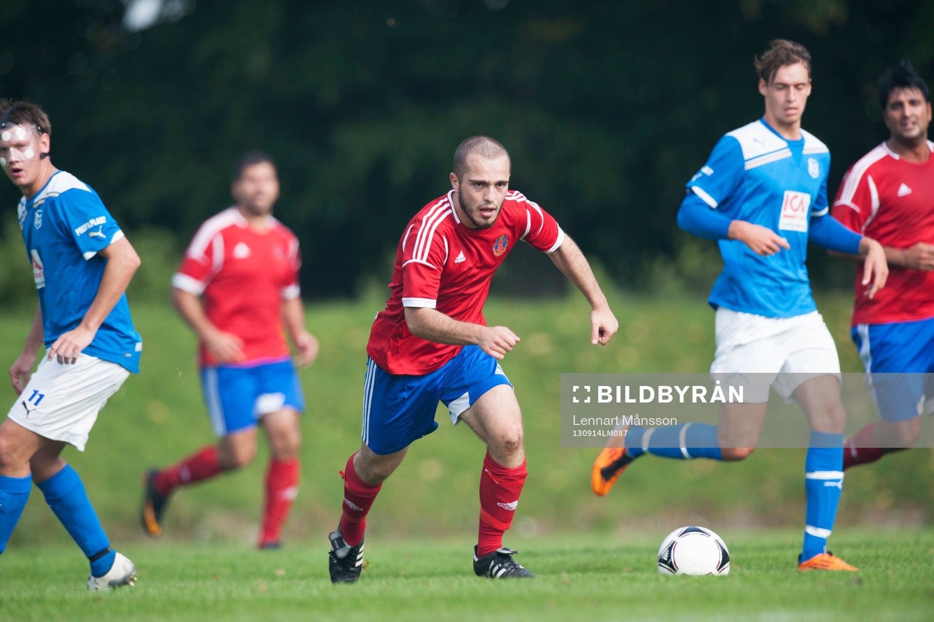 Småklubbsfotboll, idyllisk idrottsplats