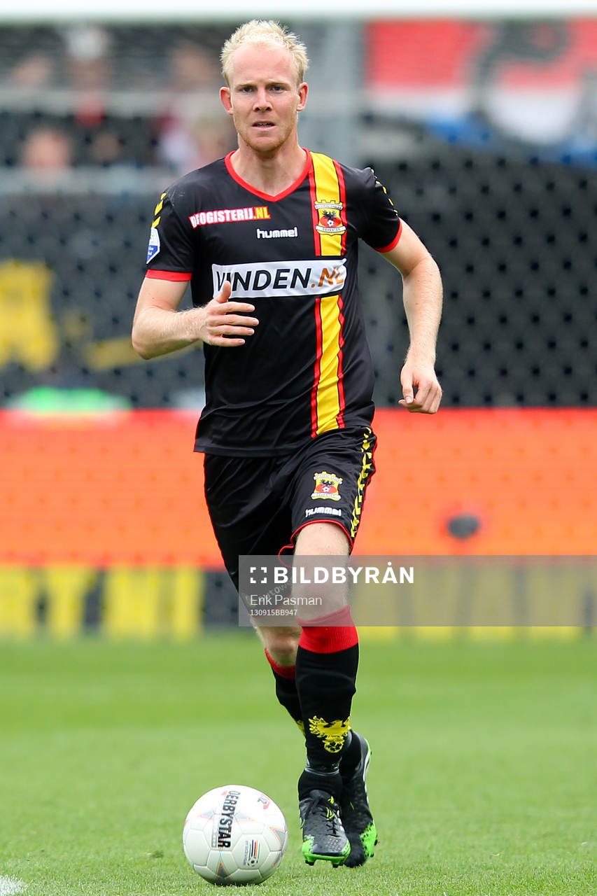 ALKMAAR - AZ - Go Ahead Eagles, Eredivisie, voetbal, seizoen 2013-2014, AFAS Stadion, 15-09-2013, GA Eagles-speler Jop van der Linden