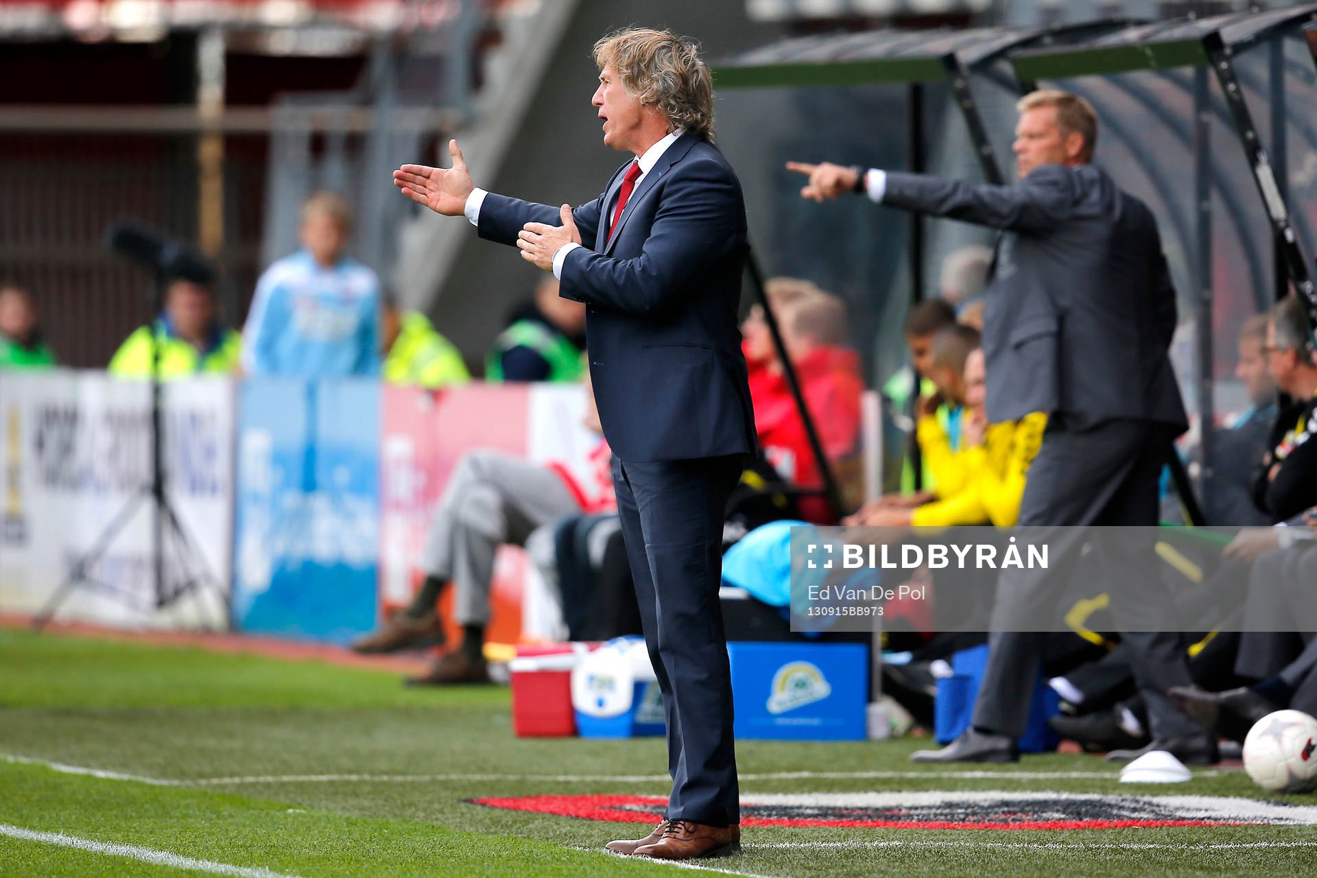 Alkmaar, 15-09-2013, eredivisie, AZ - Go Ahead Eagles, AFAS Stadion, 3-0, AZ trainer Gertjan Verbeek (l), GA Eagles-trainer Foeke Booy (r).