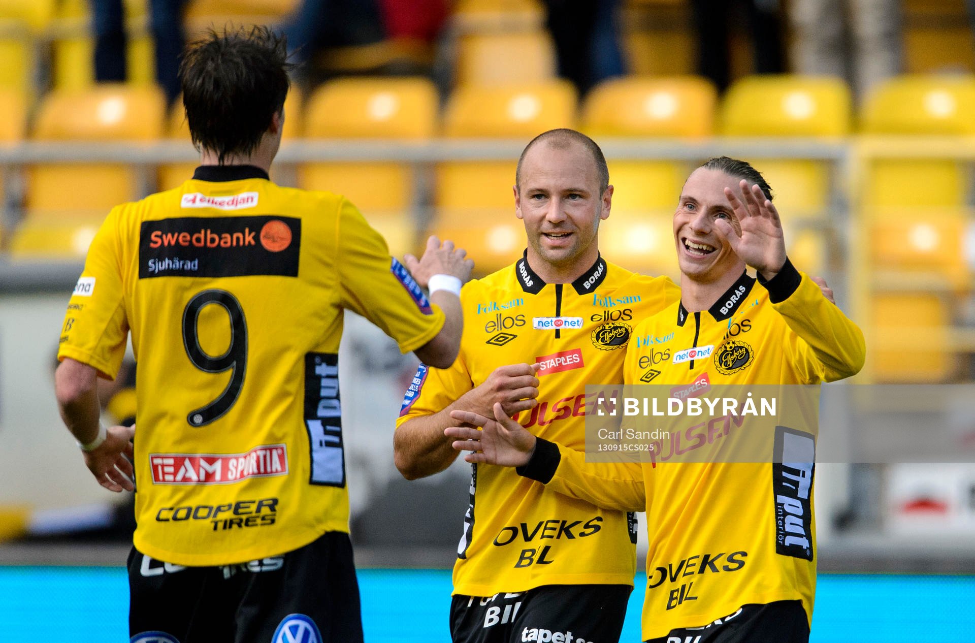 Elfsborgs Stefan Larsson och Niklas Hult firar