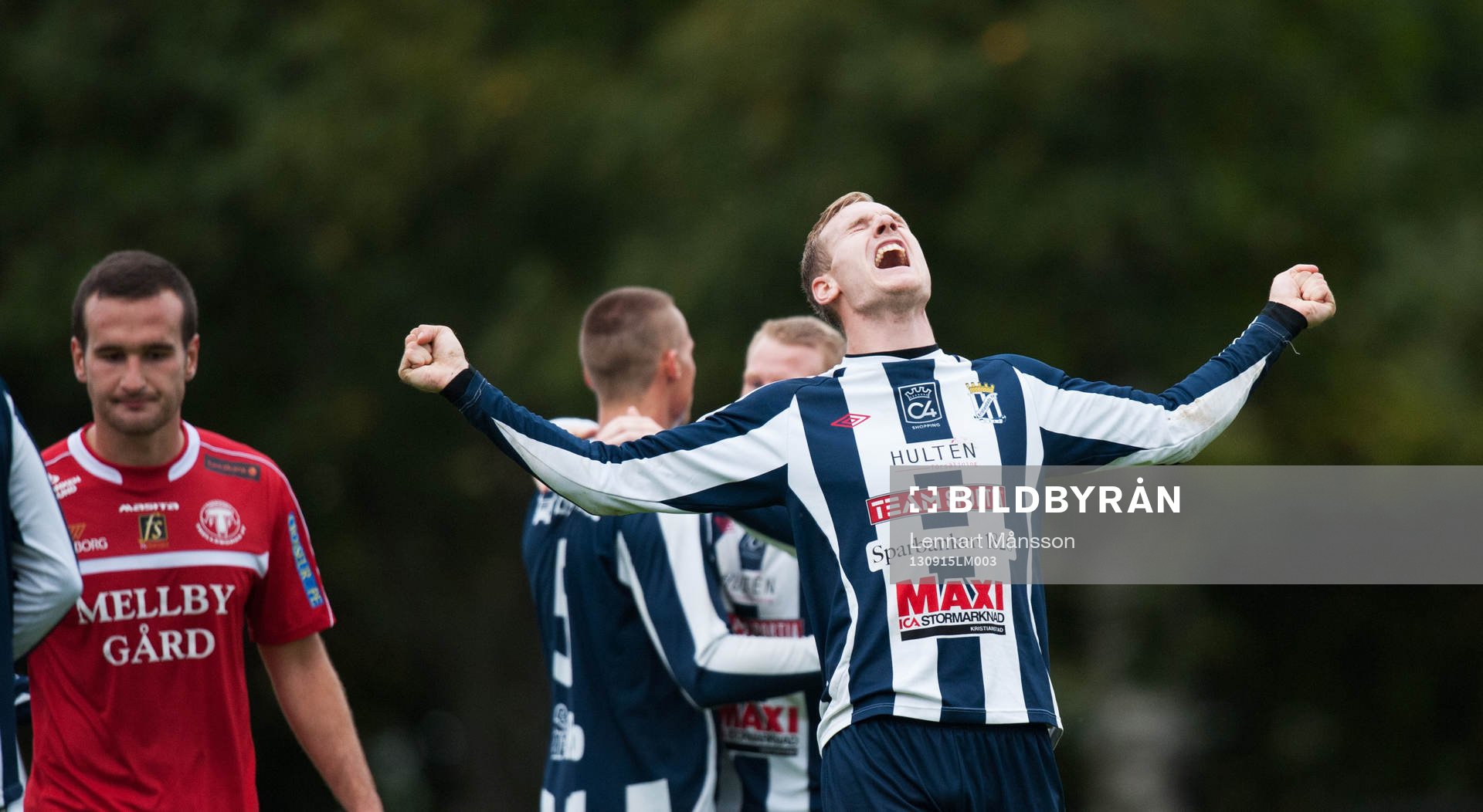2-målsskytten Anton Henningsson, Kristianstad, jublar