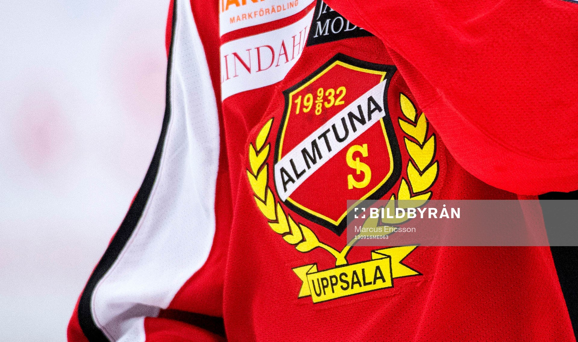 Almtunas klubbmärke