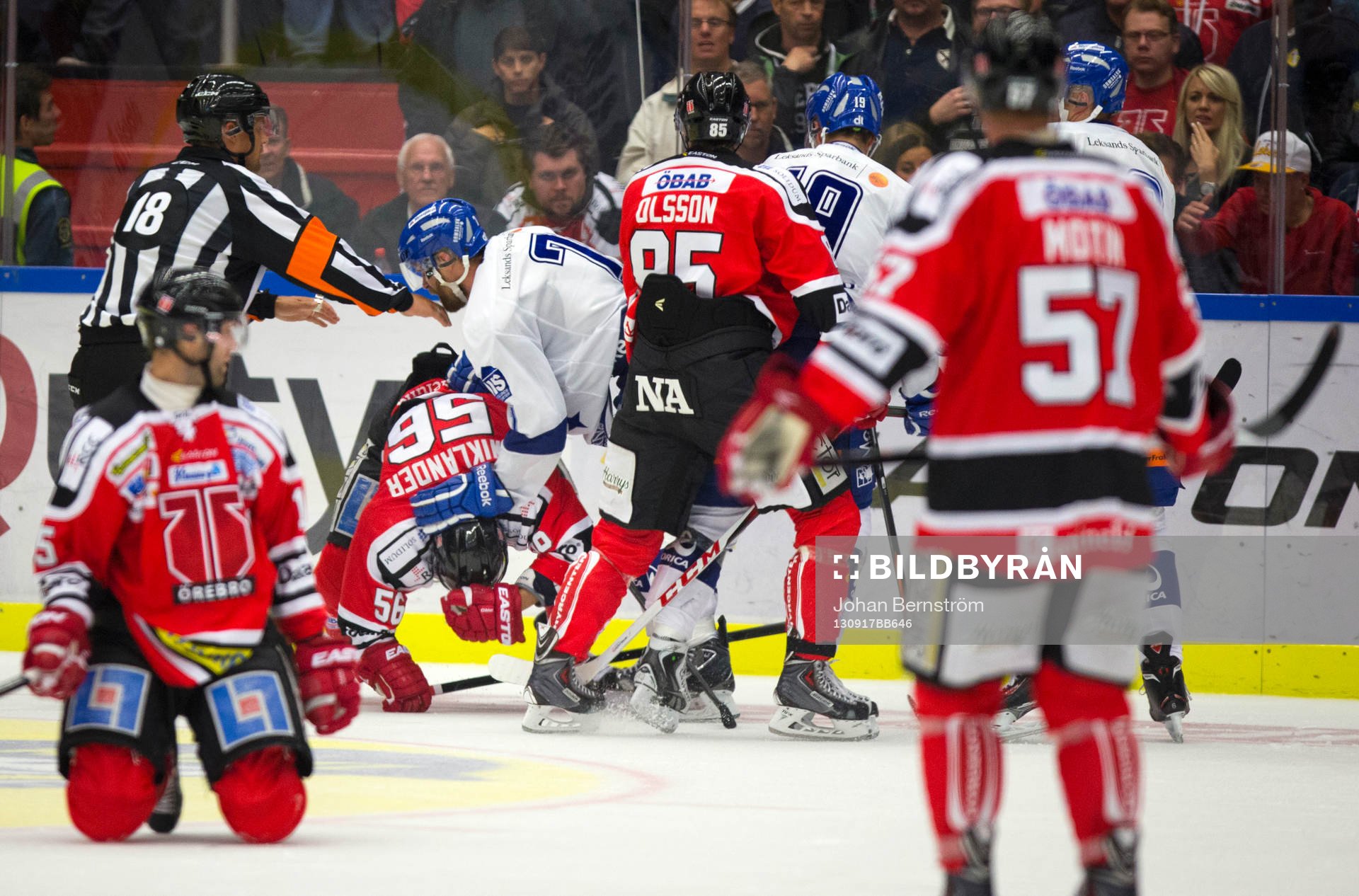 Johan Svedberg brottar ner Johan Wiklander i SHL mellan