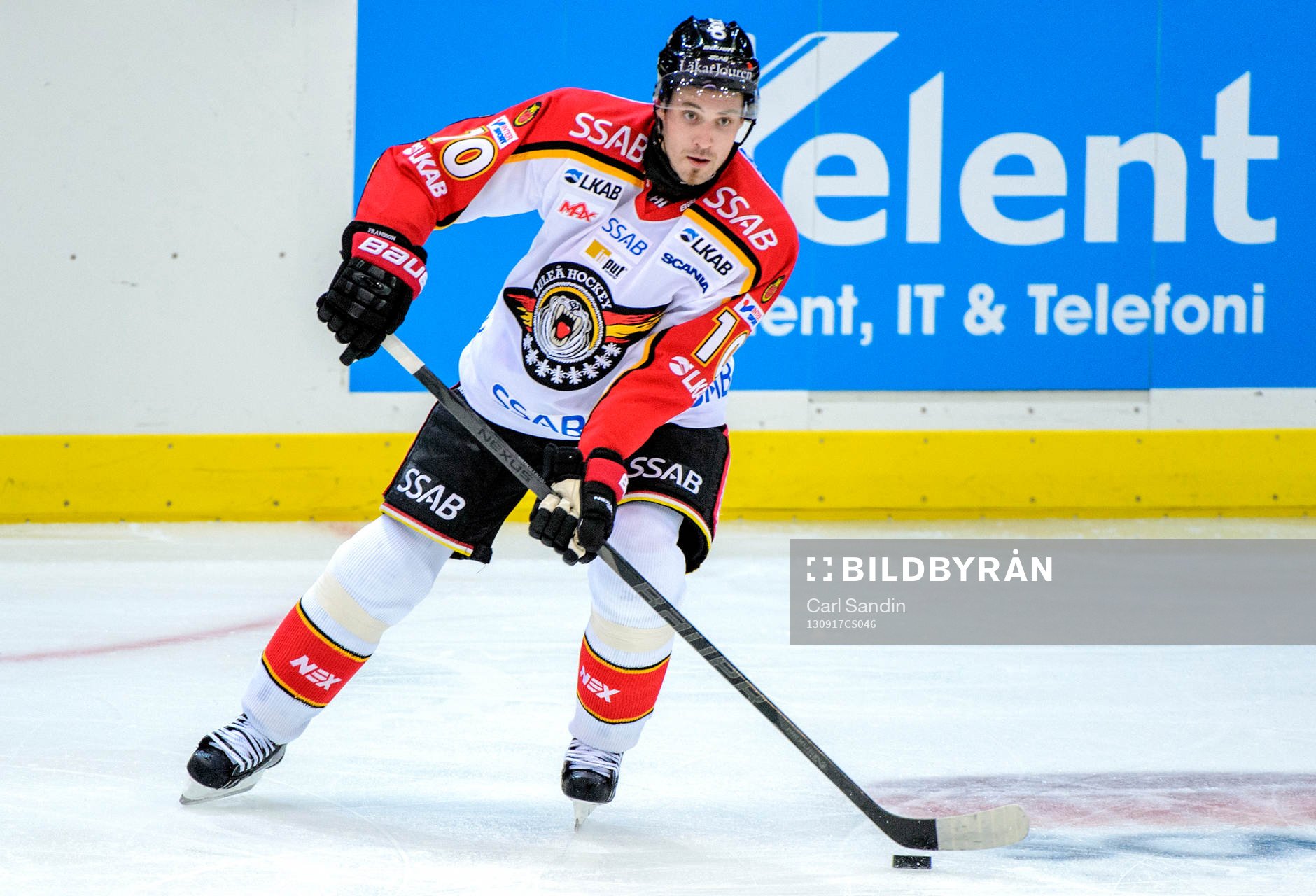 Luleås Johan Fransson med pucken