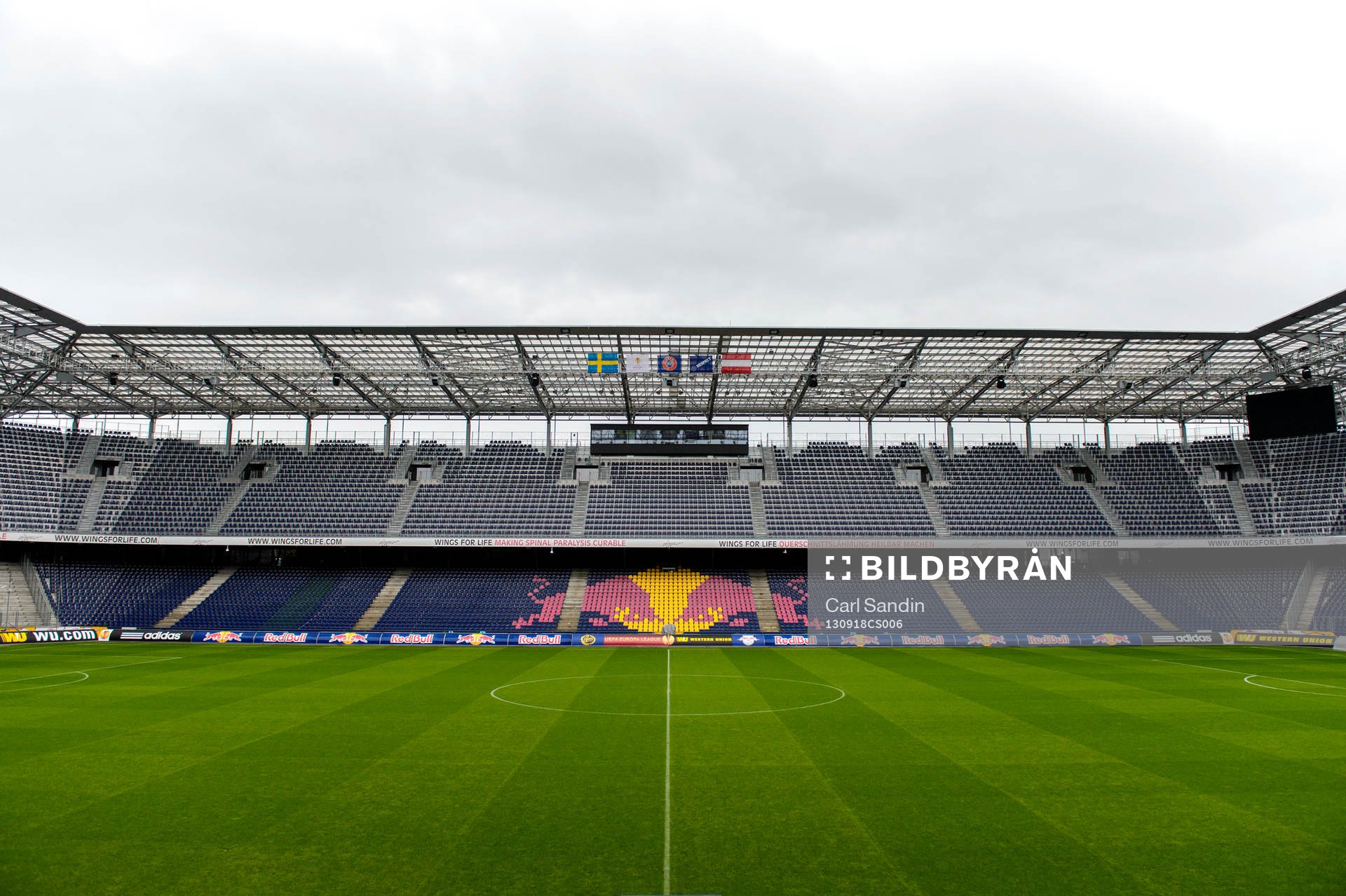 Red Bull Arena i Salzburg inför den första gruppspelsmatchen i fotbollens Europa League den 18 september 2013 i Salzburg, Österrike.
