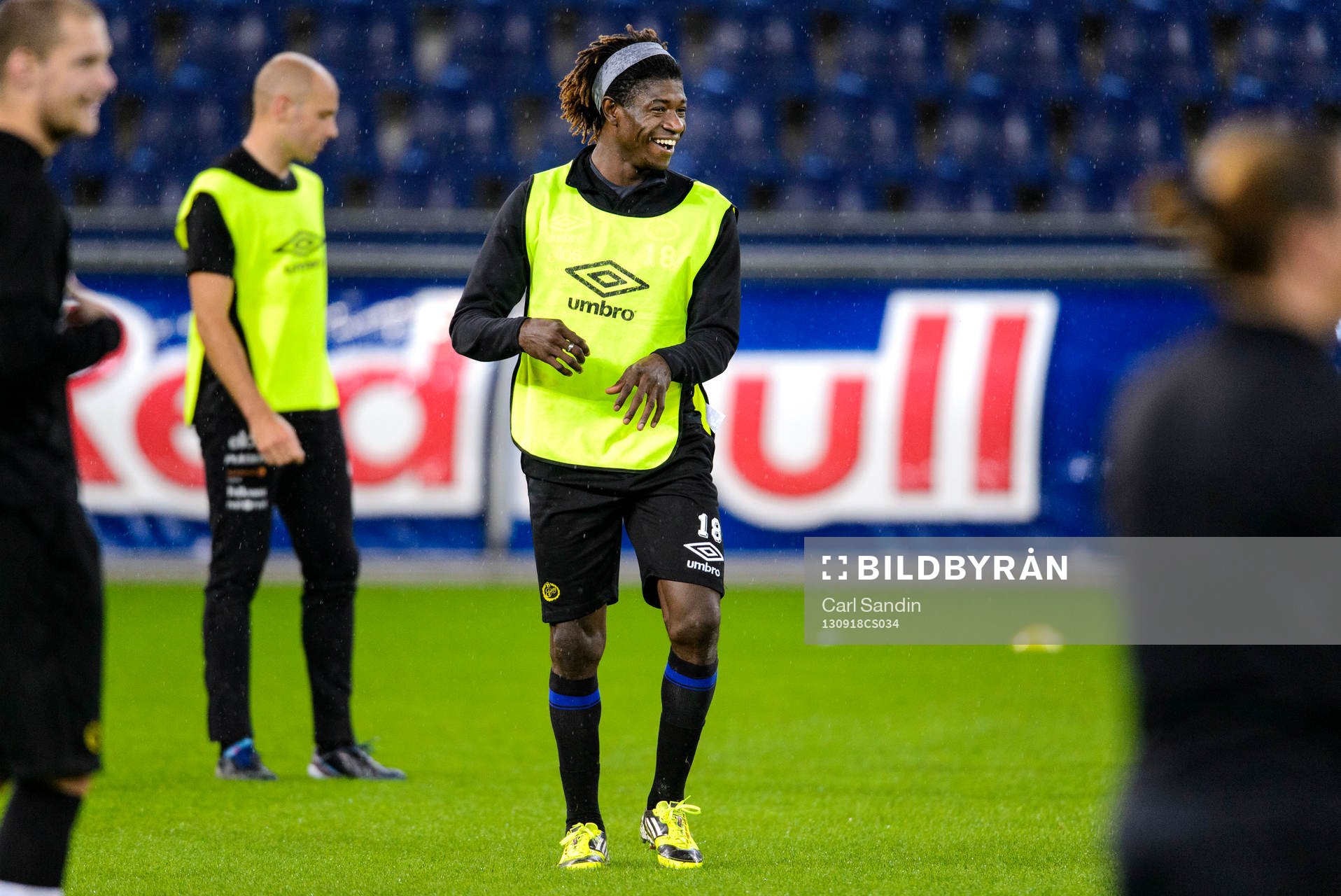 Elfsborgs Mohamed Bangura ser glad ut