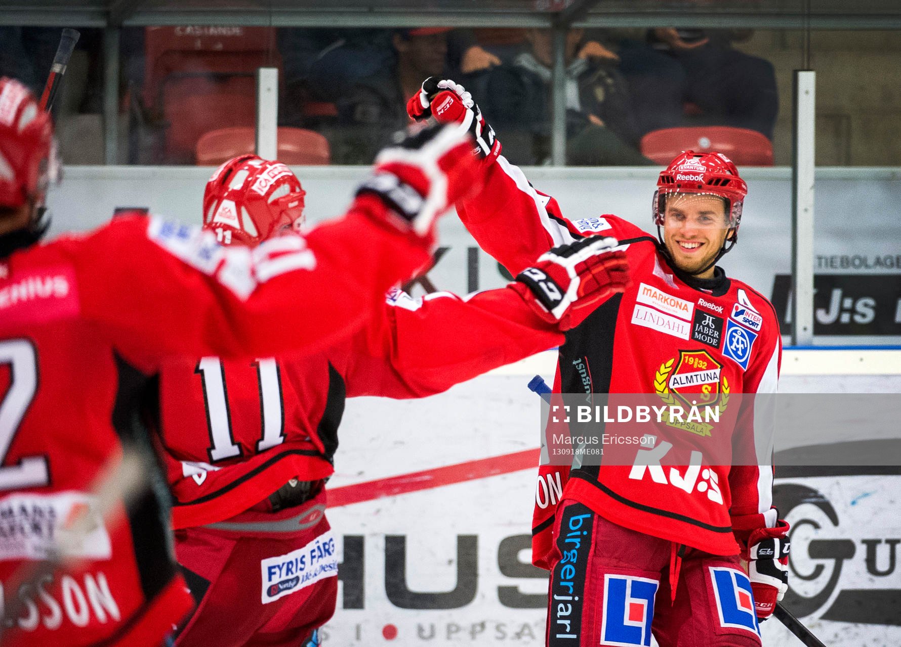 Almtunas Victor Rollin-Carlsson firar sin straff som gav