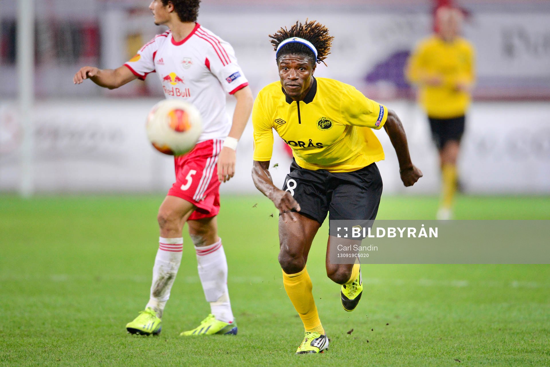 Elfsborgs Mohamed Bangura jagar bollen
