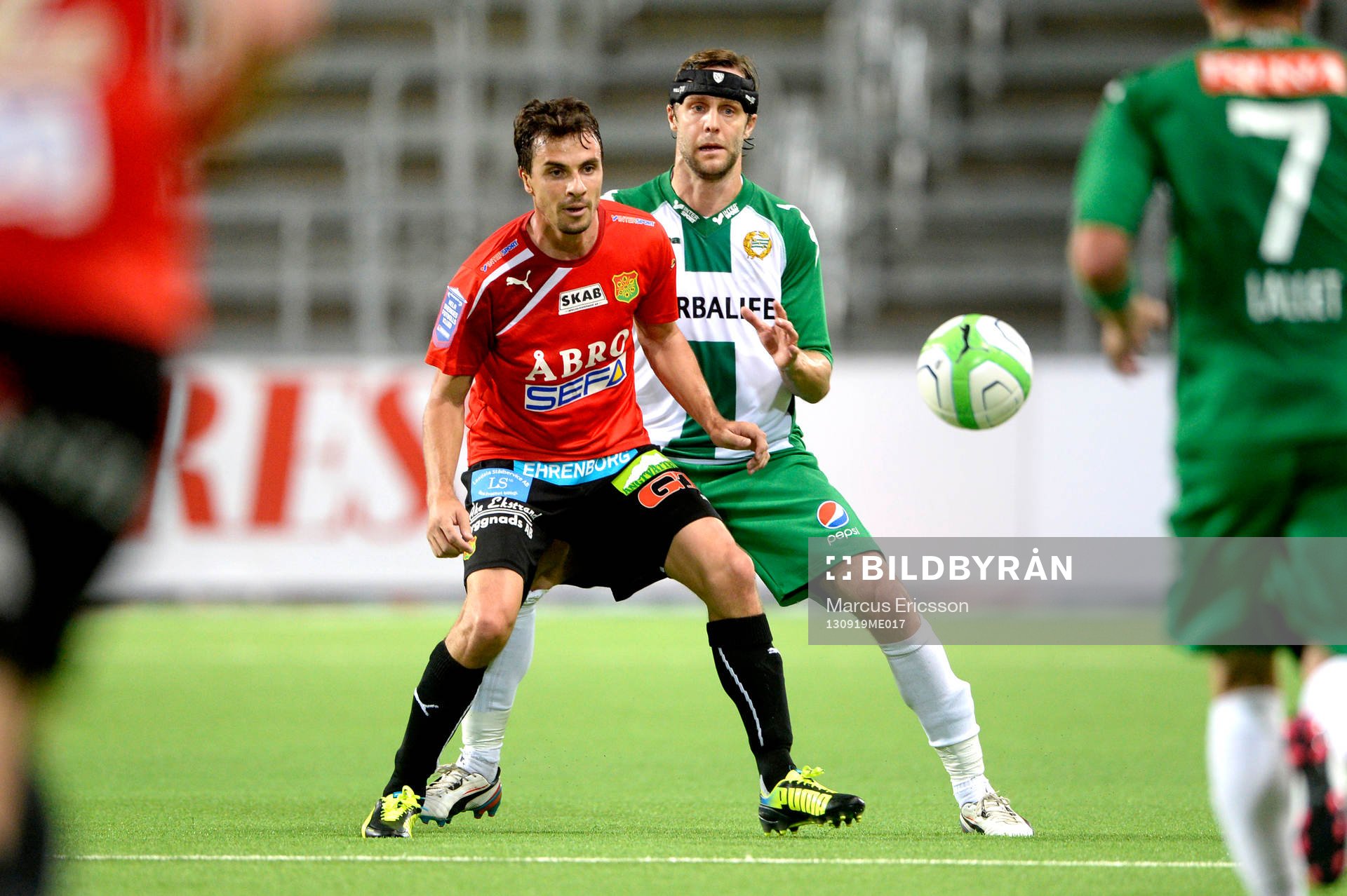 GAIS Daniel Mendes och Hammarbys Max Von Schlebrügge