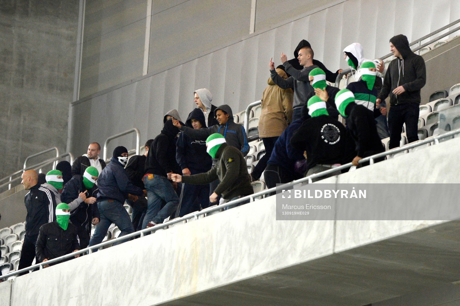 Hammarbys supportrar smyger upp för att reta GAIS