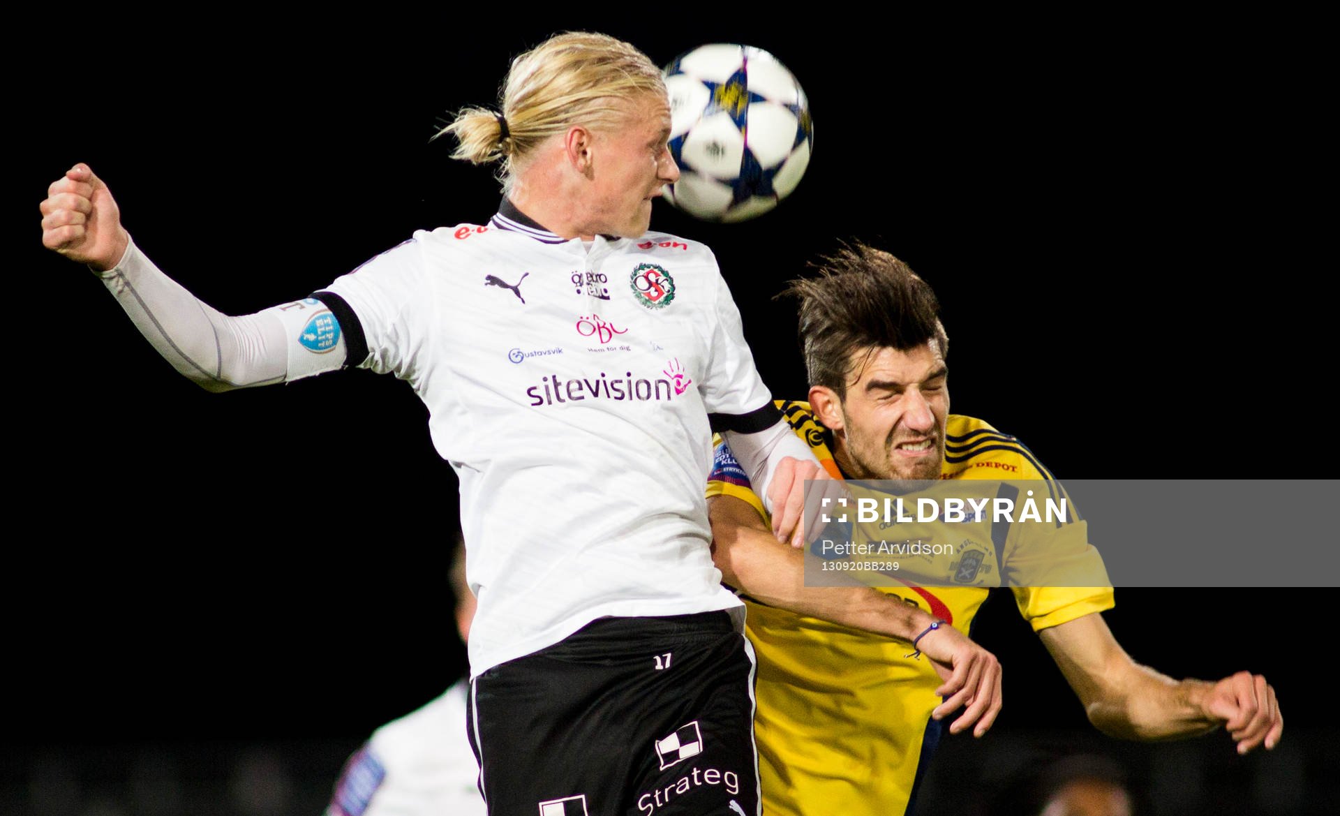 Örebros Karl Holmberg i nickduell med Ängelholms Muamet