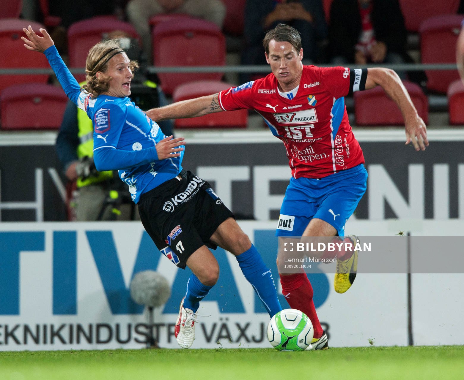 Oliver Silverholt, Halmstad, och Johan Persson, Öster, i