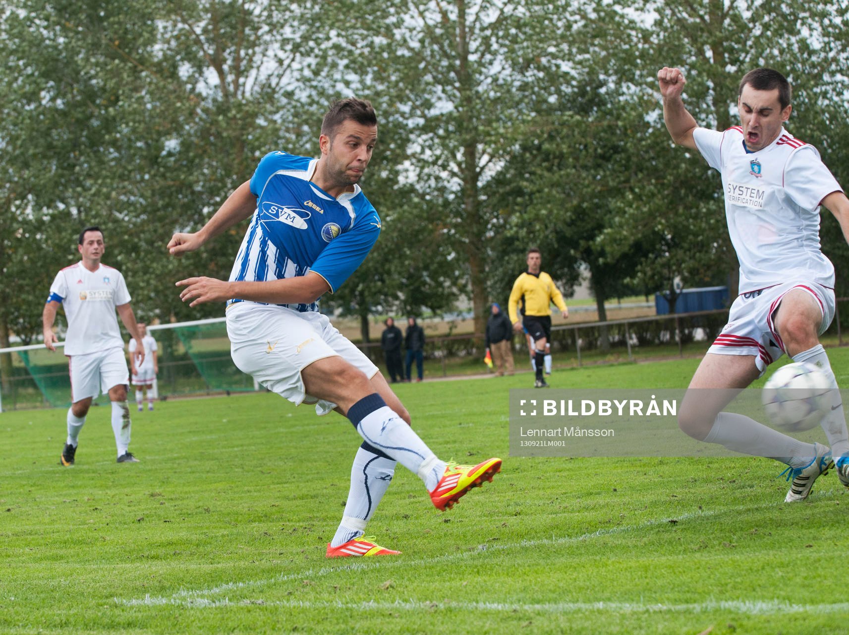 0-1, Bosna tar ledningen