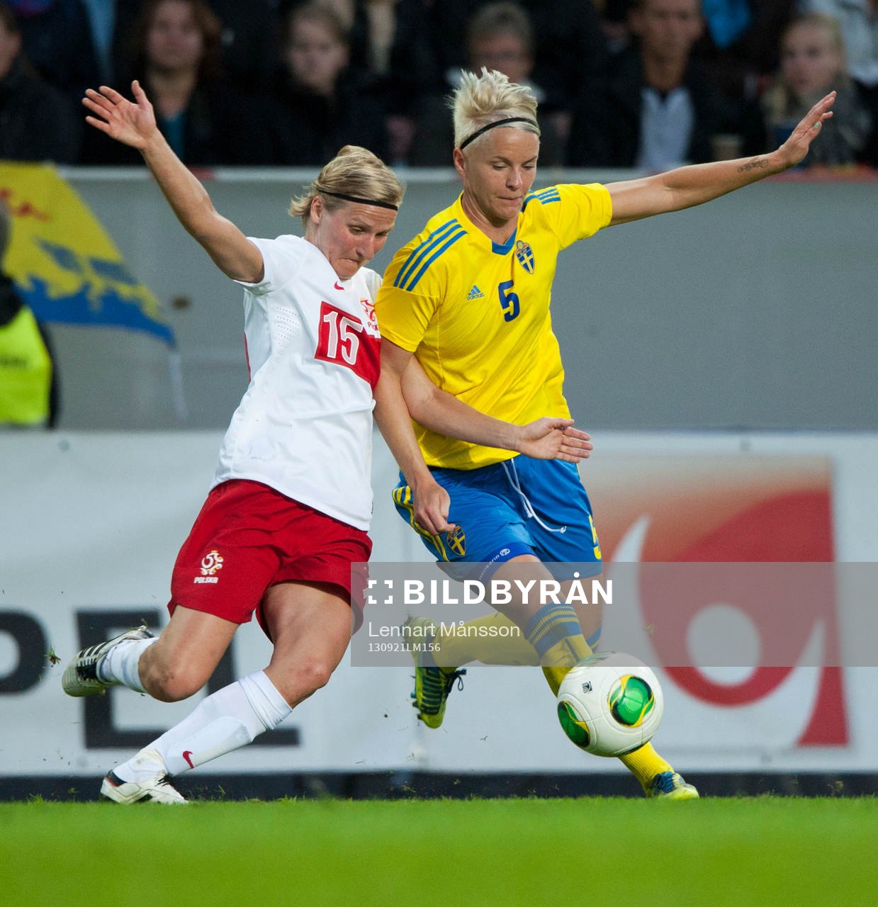 Nilla Fischer, Sverige och Agnieszka Winczo, Polen